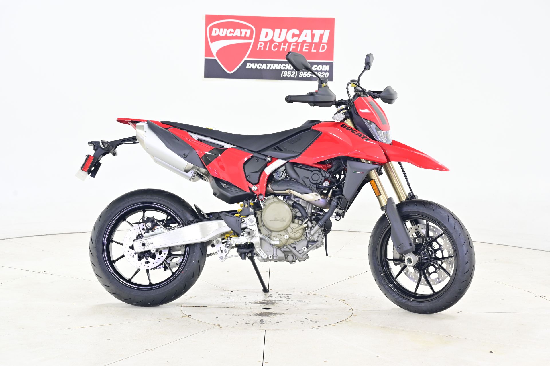 2025 Ducati Hypermotard 698 Mono in Richfield, Minnesota - Photo 5