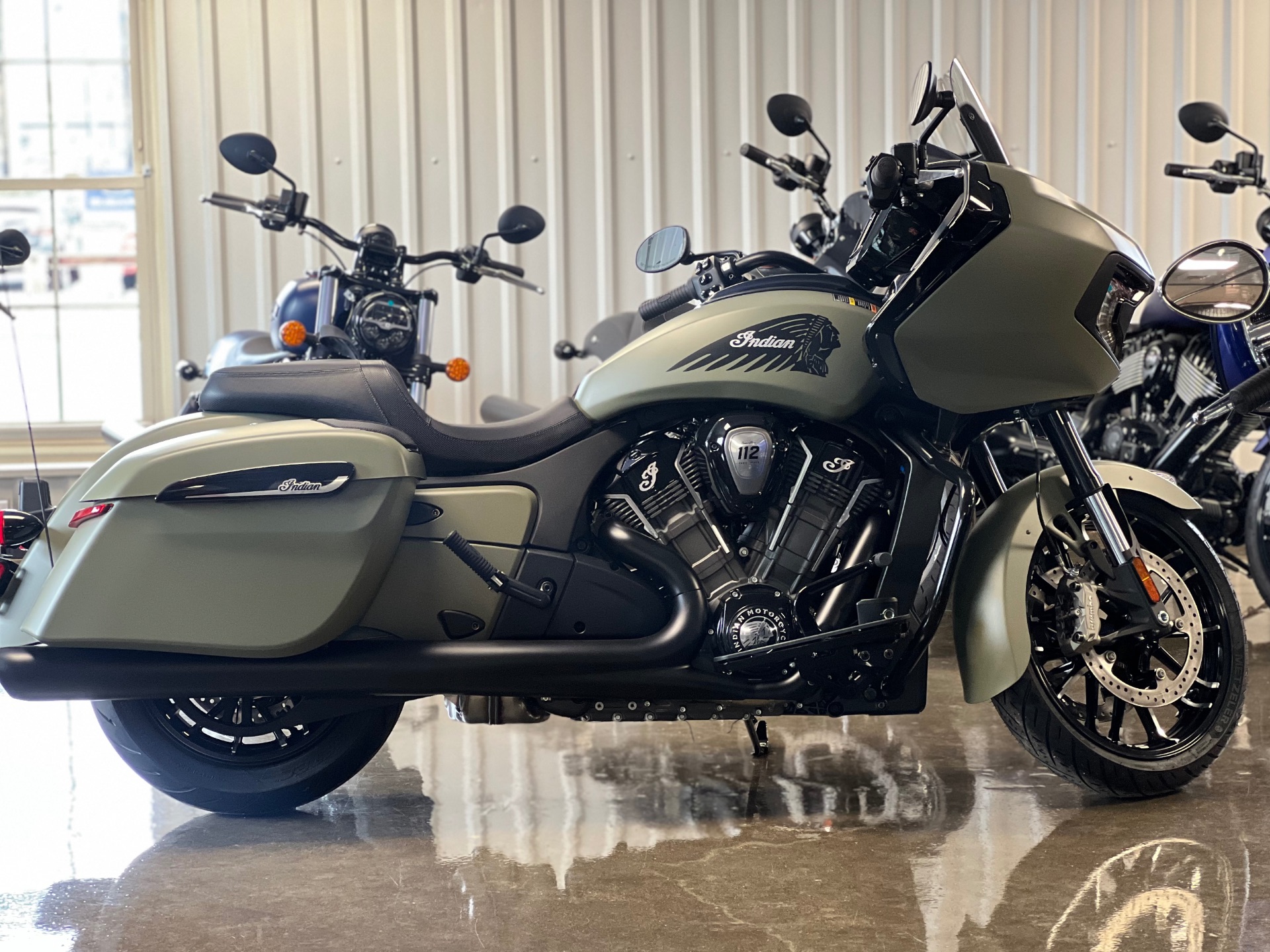 お歳暮ならオンライン New 2025 112 Horse® Dark Challenger® Motorcycle Indian ジャケット・アウター