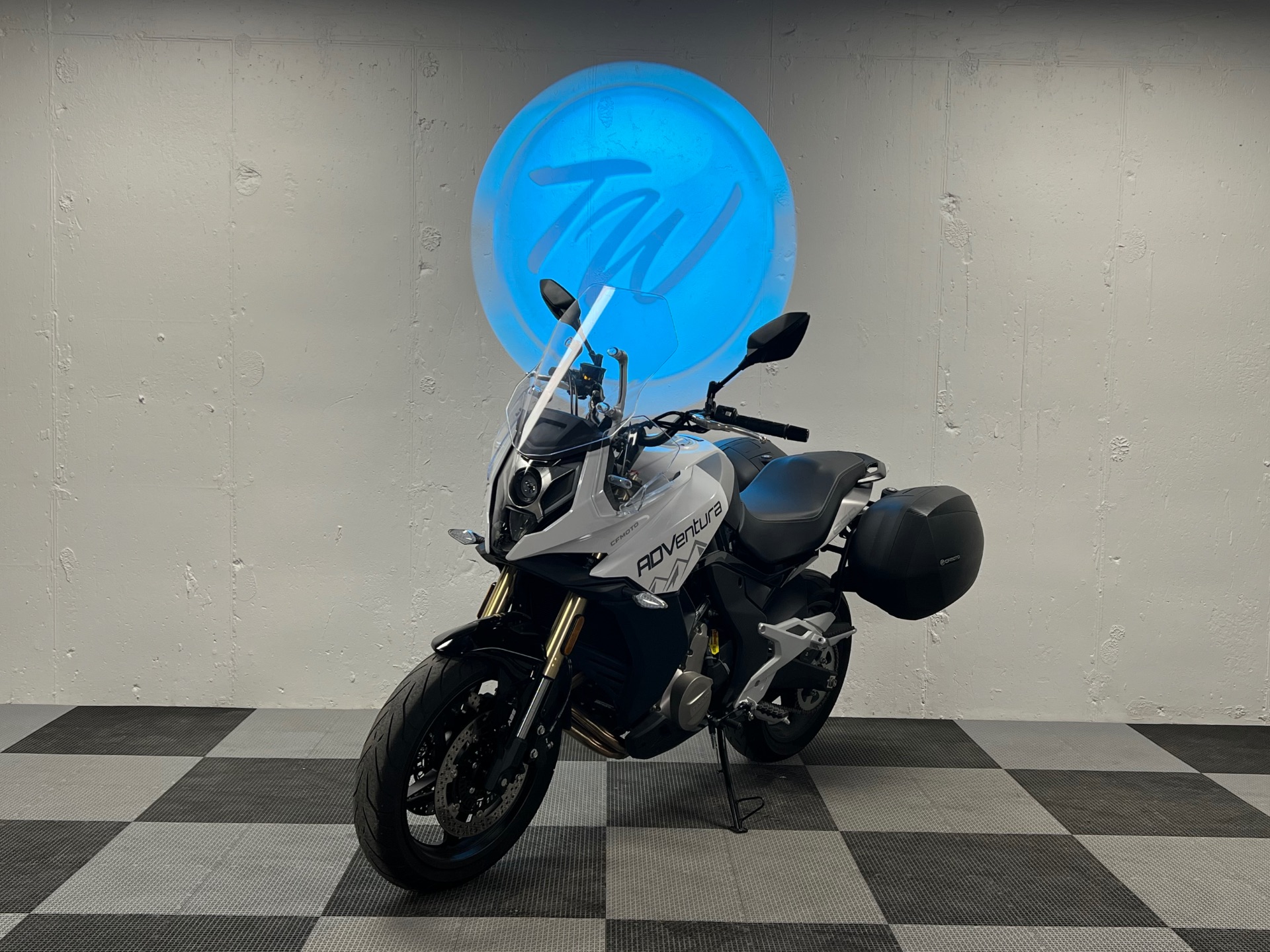 2022 CFMOTO 650 Adventura in Indianapolis, Indiana - Photo 4