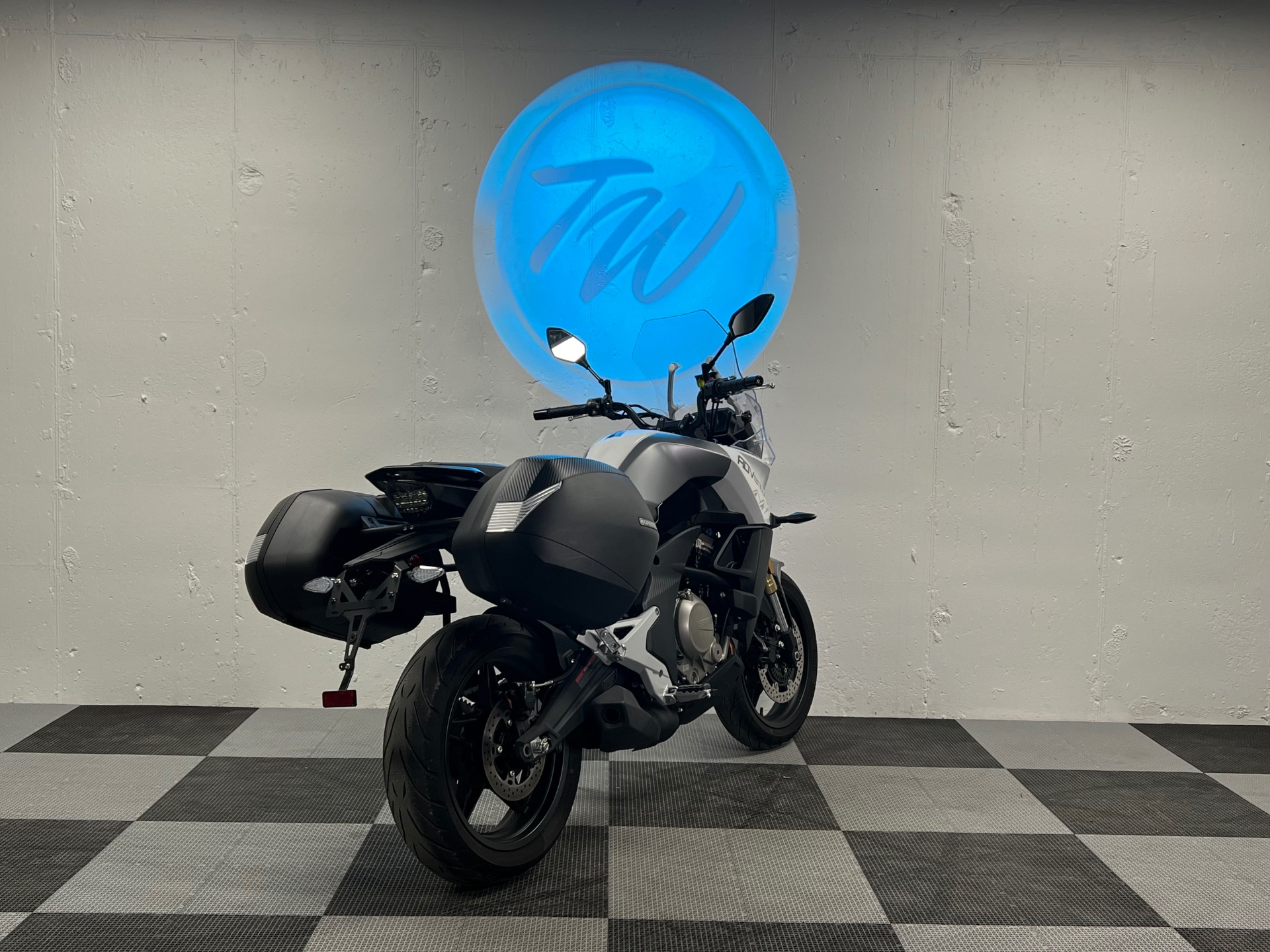 2022 CFMOTO 650 Adventura in Indianapolis, Indiana - Photo 6