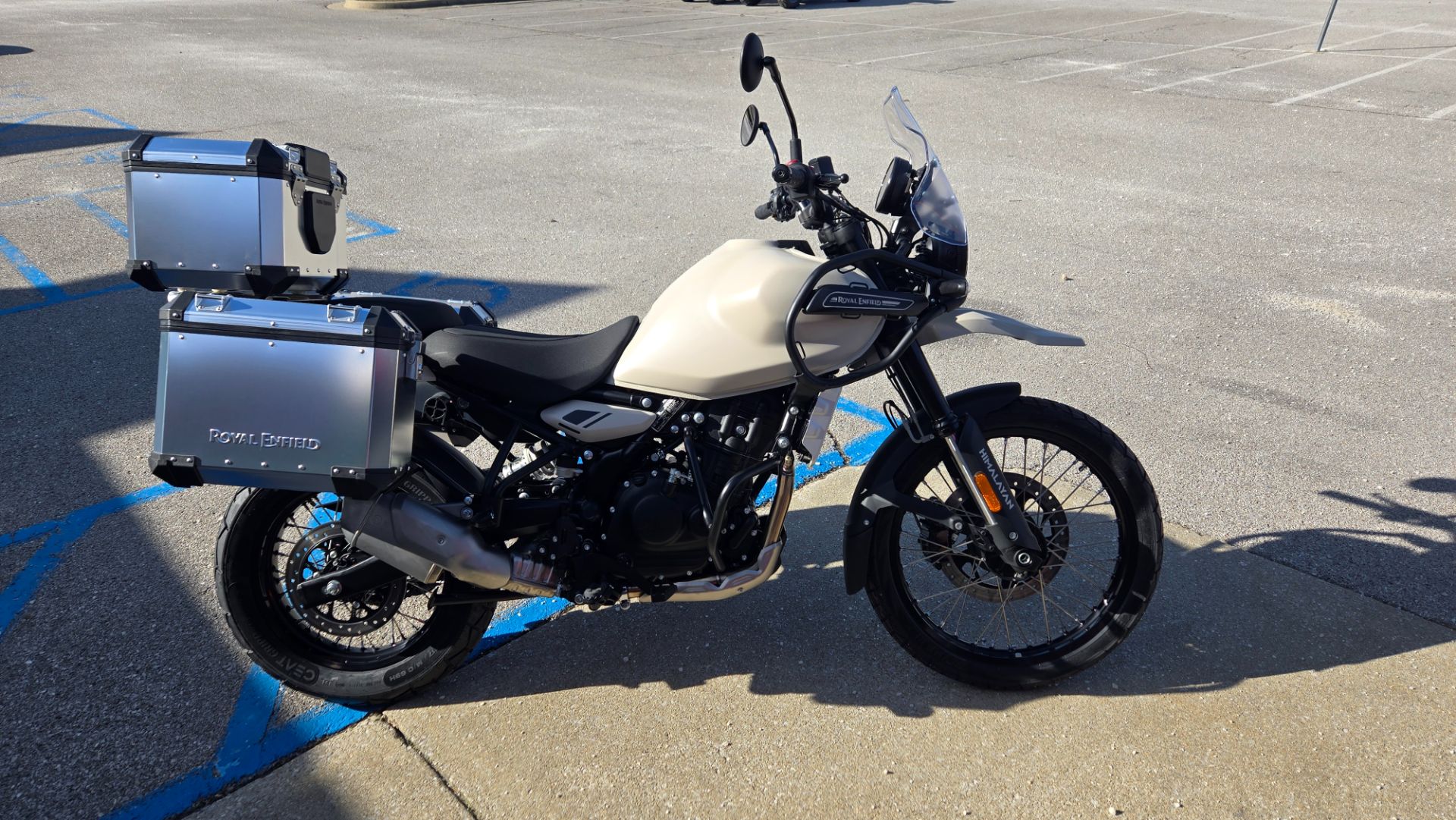 2025 Royal Enfield Himalayan 450 in Lexington, Kentucky - Photo 1