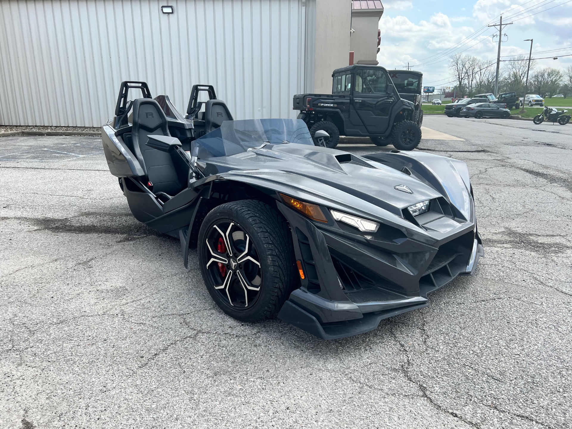2025  Slingshot R - AutoDrive 5