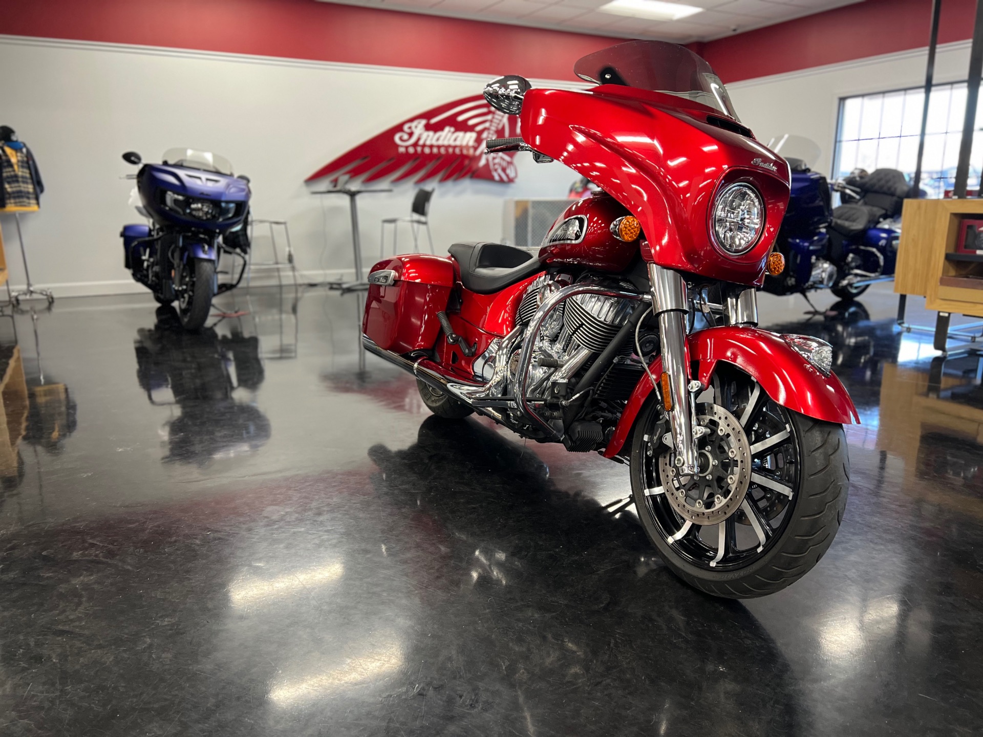 2019 Indian Motorcycle Chieftain® Limited ABS in Lafayette, Indiana - Photo 4