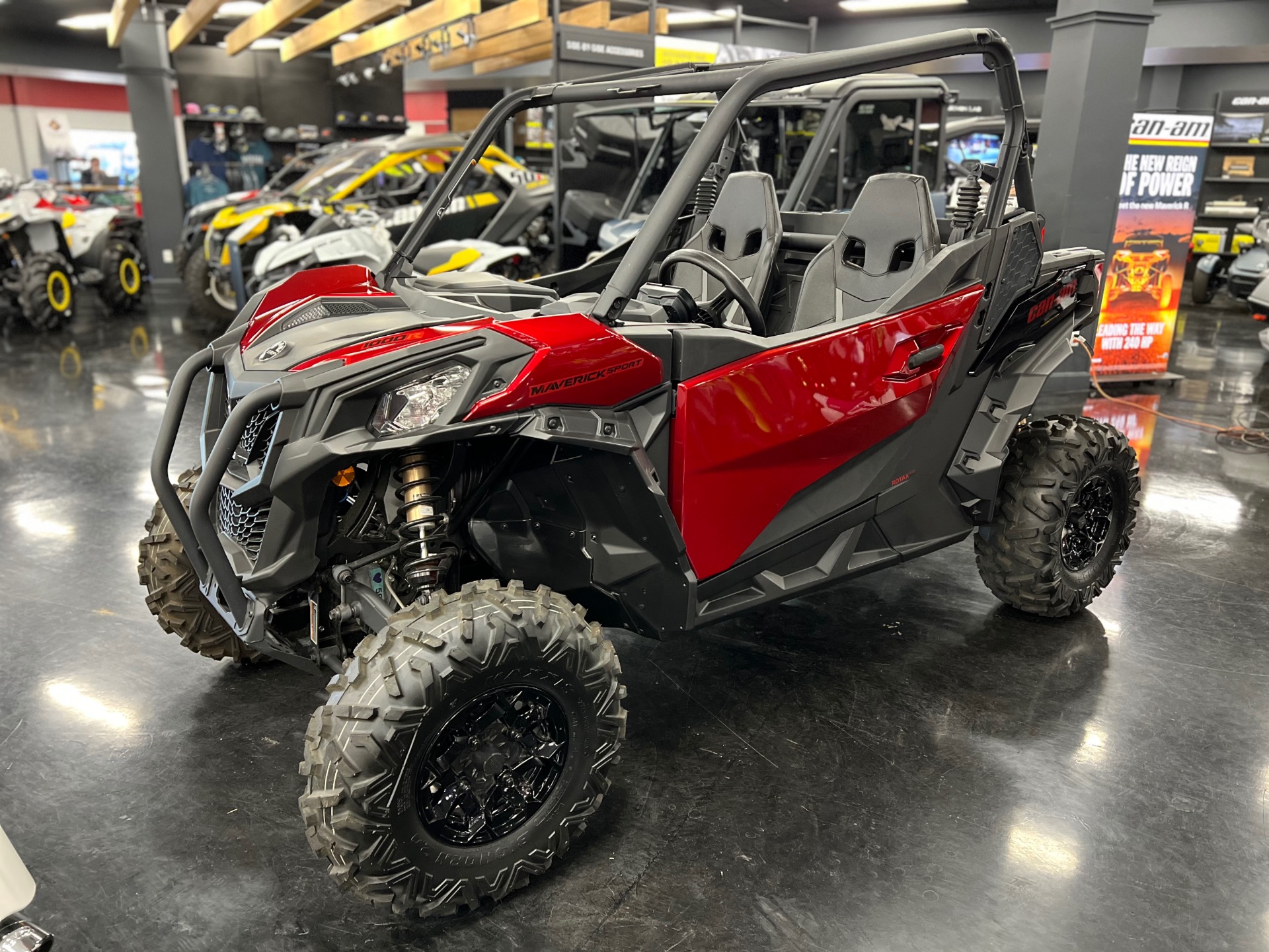 2024 Can-Am Maverick Sport DPS in Lafayette, Indiana - Photo 6