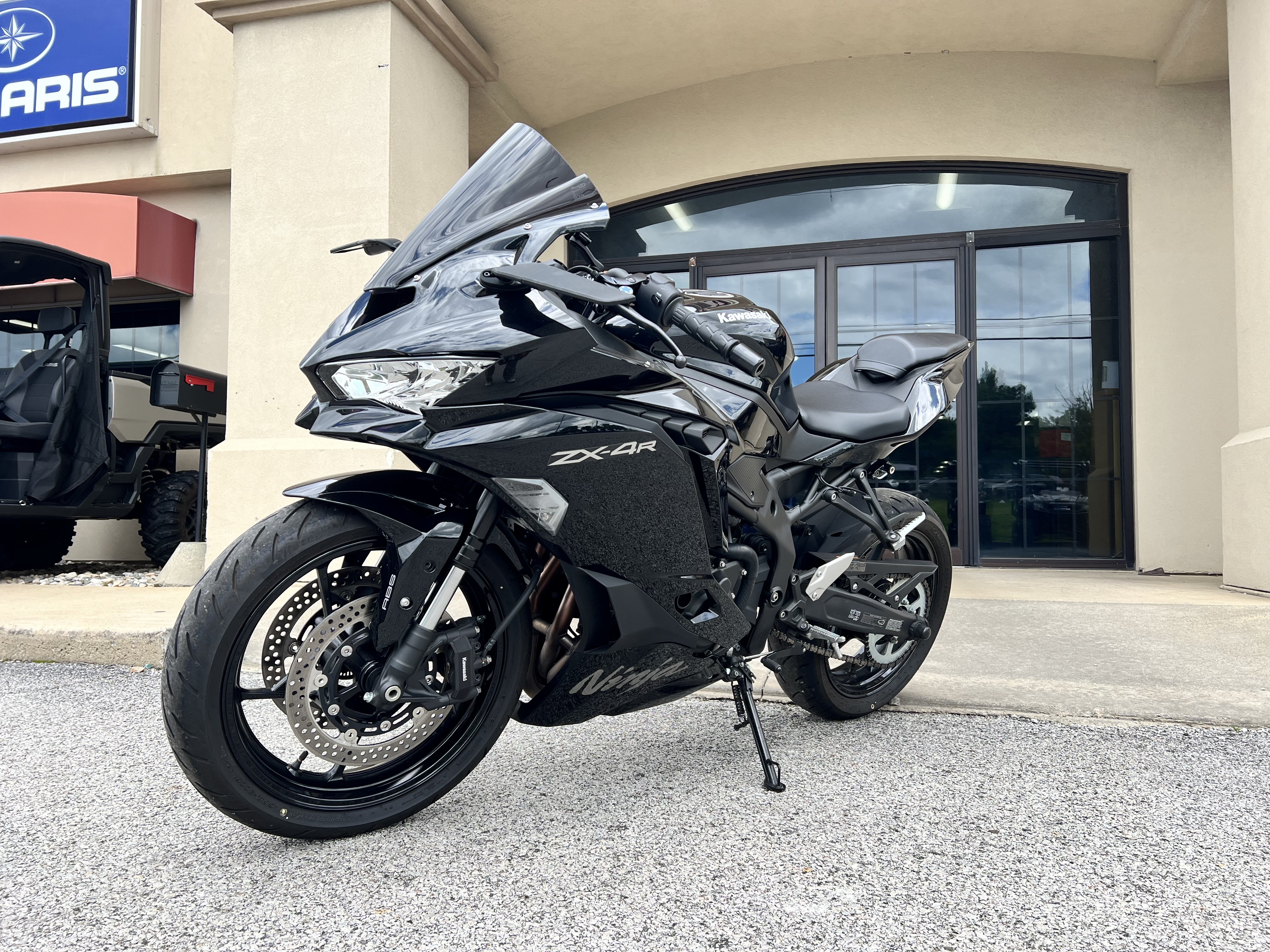 Used 2025 Kawasaki Ninja® ZX™-4R ABS, Indianapolis IN | Specs