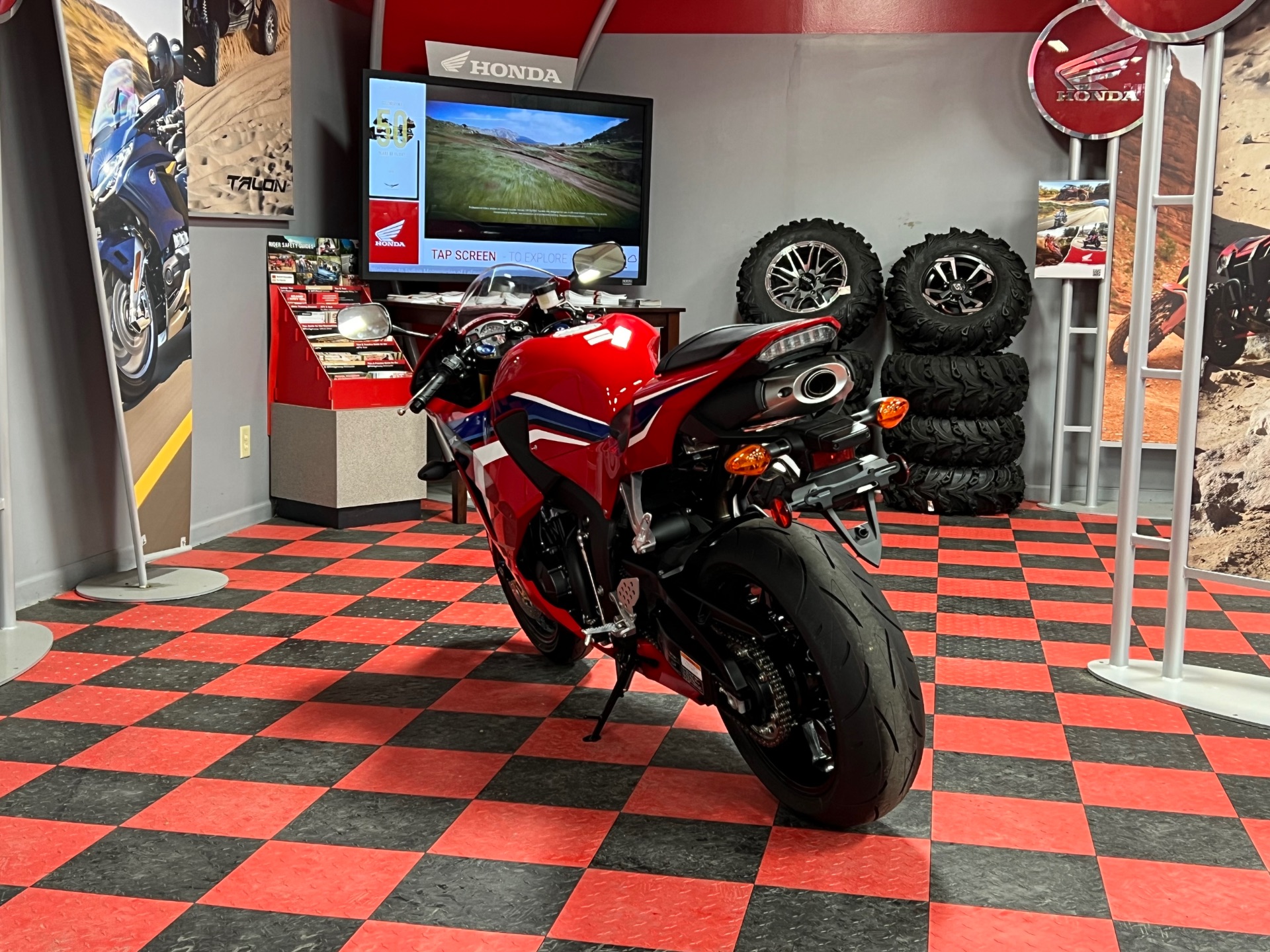 2024 Honda CBR600RR in Lafayette, Indiana - Photo 4