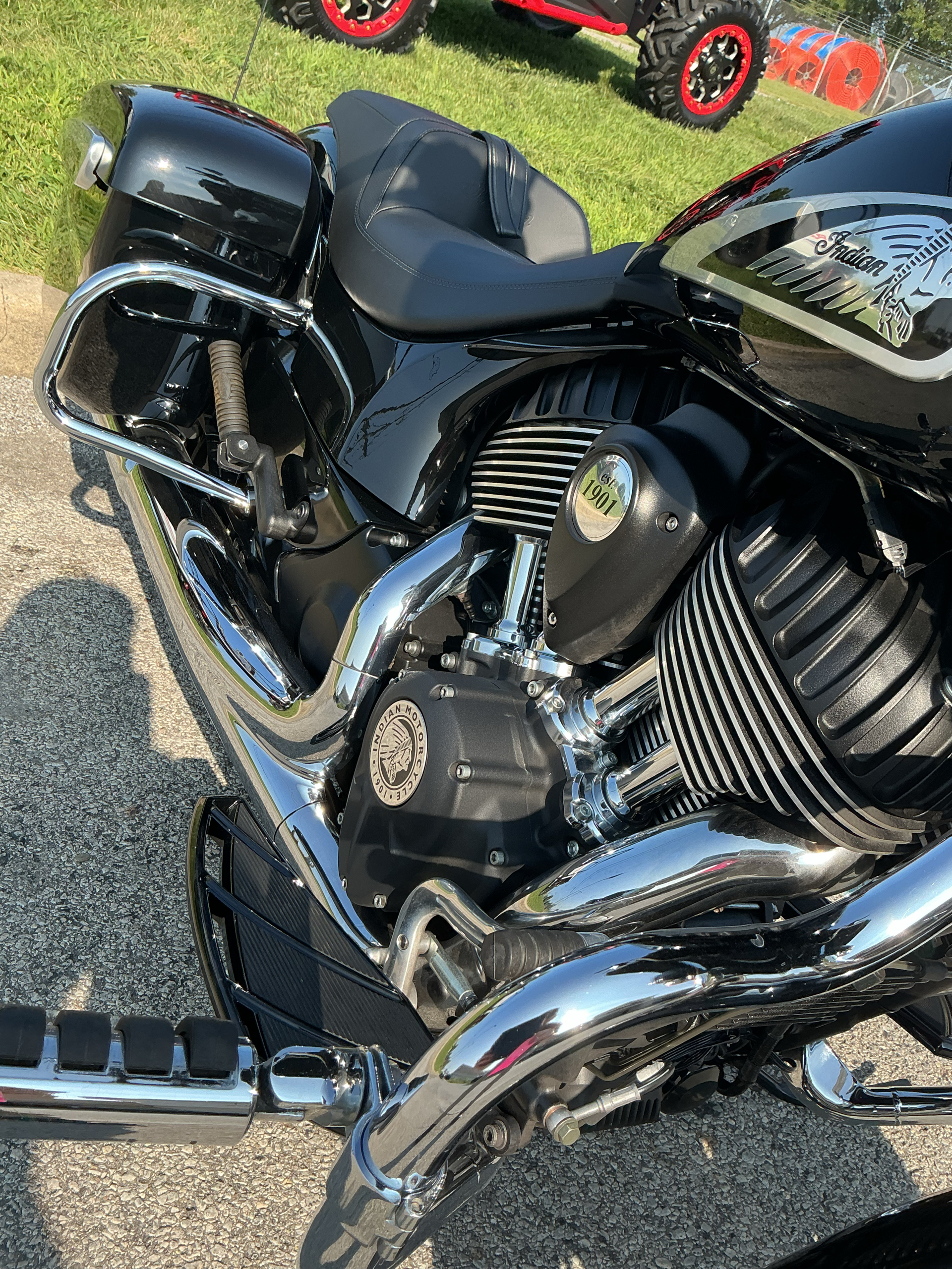 Indian Motorcycle スタジャン L Amazon.com: Indian Motorcycle Fuel Cap, Black, OEM Part