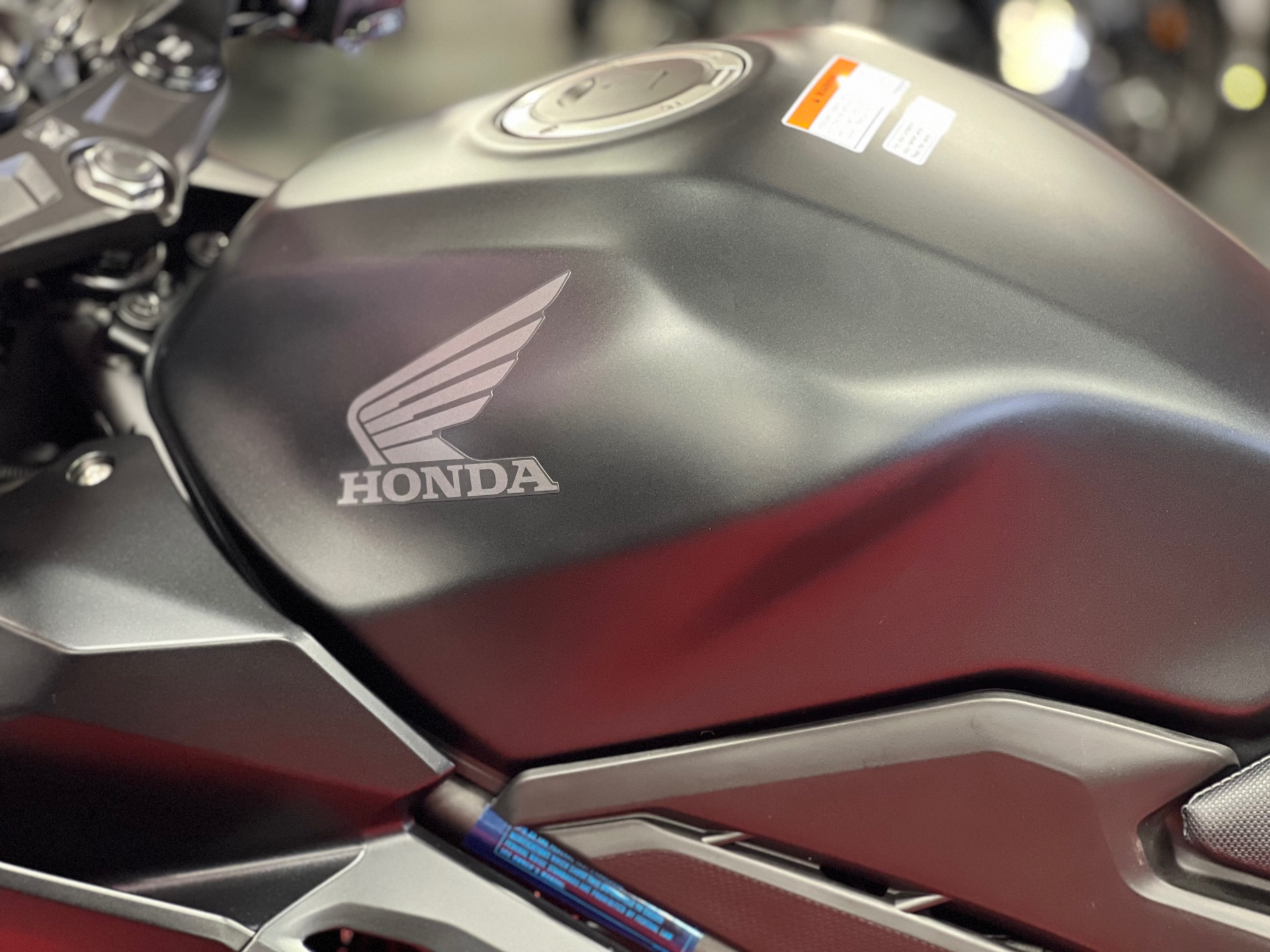 2024 Honda CBR500R ABS in Lafayette, Indiana - Photo 13