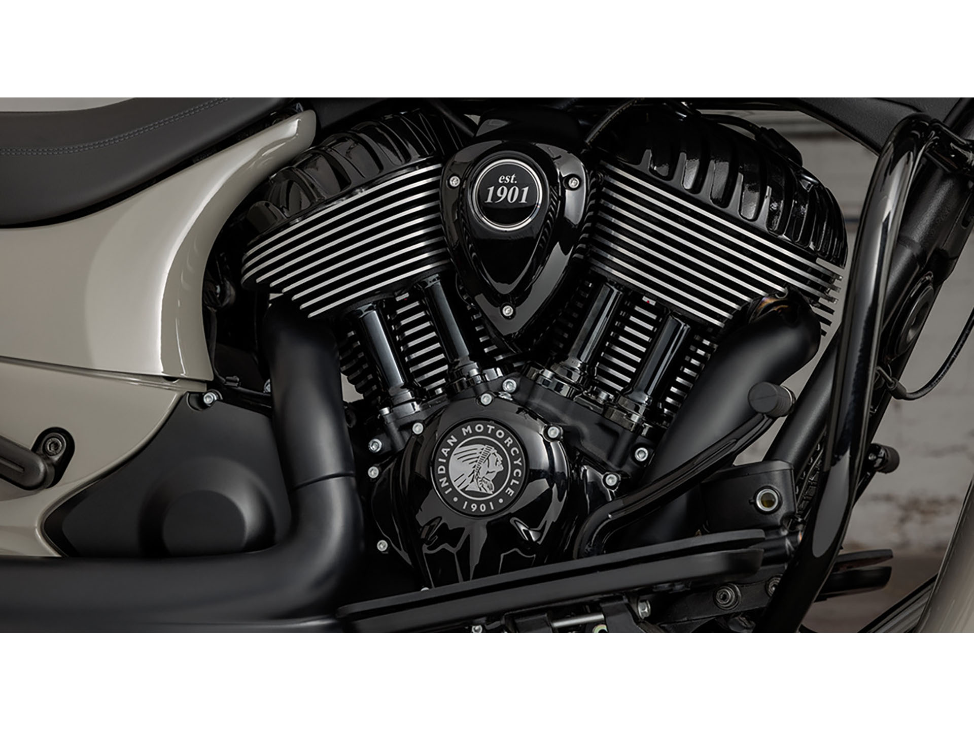 2024 Indian Motorcycle Chieftain® Dark Horse® in Lafayette, Indiana - Photo 10