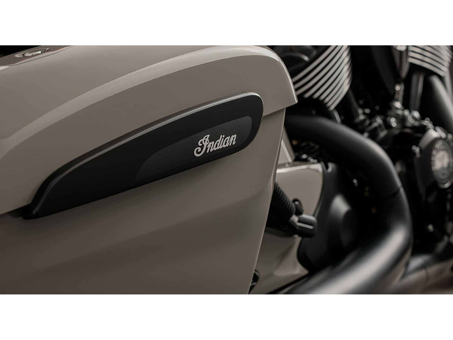 2024 Indian Motorcycle Chieftain® Dark Horse® in Lafayette, Indiana - Photo 14