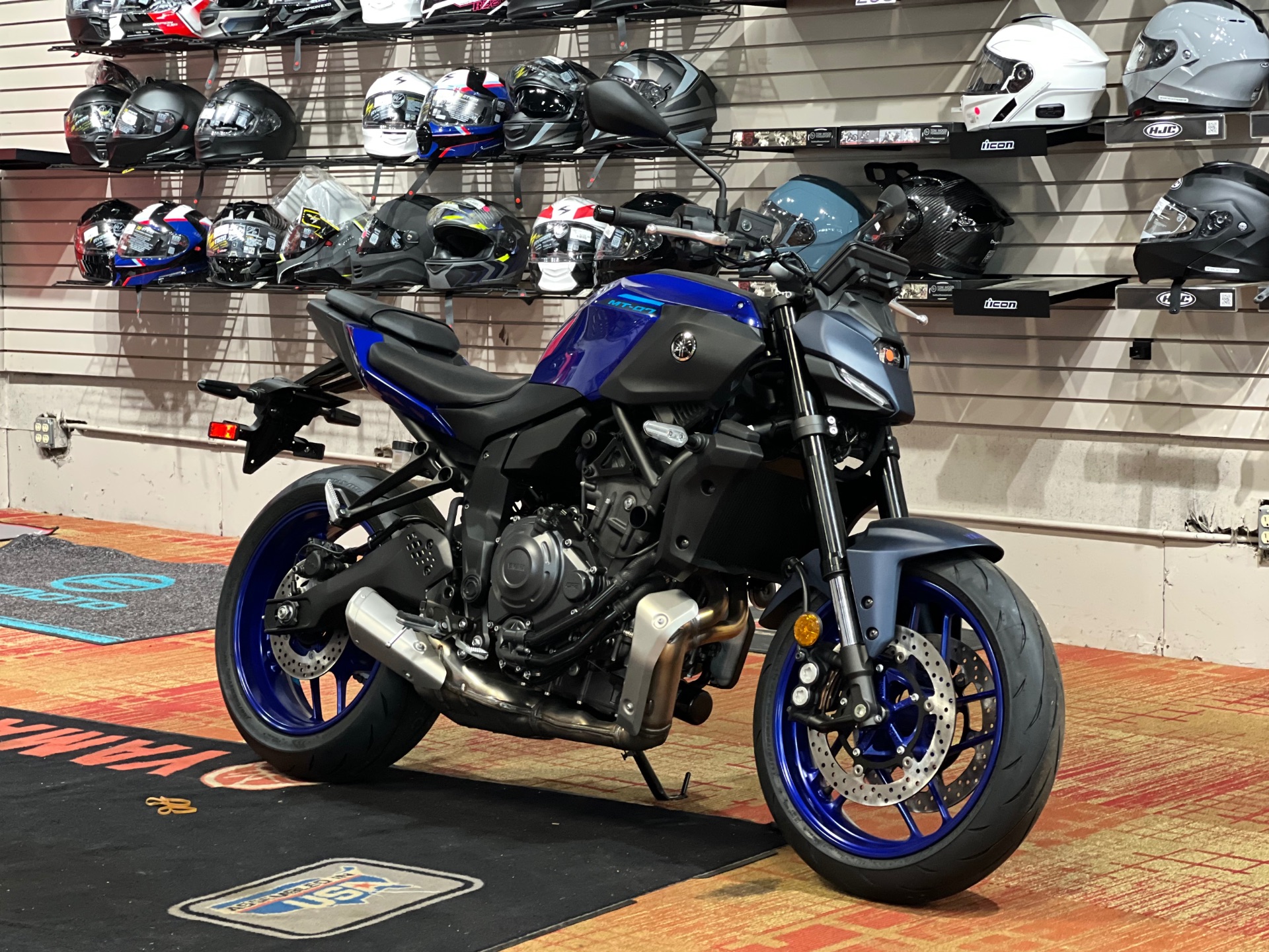 2025 MT-07