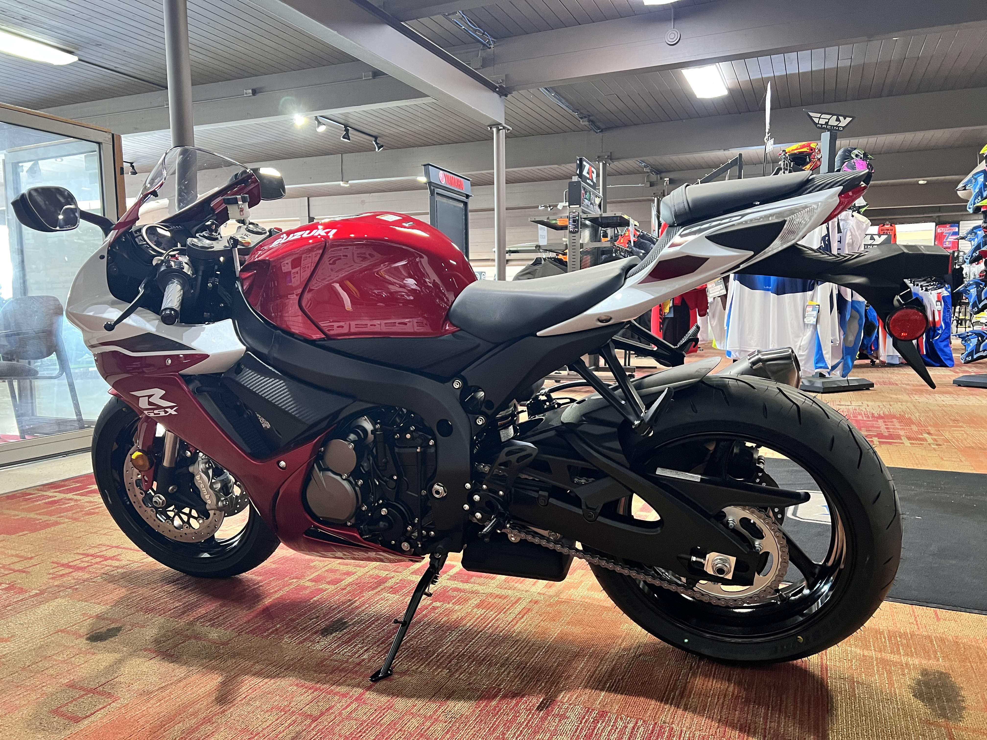 2027 Suzuki GSX-R600 4