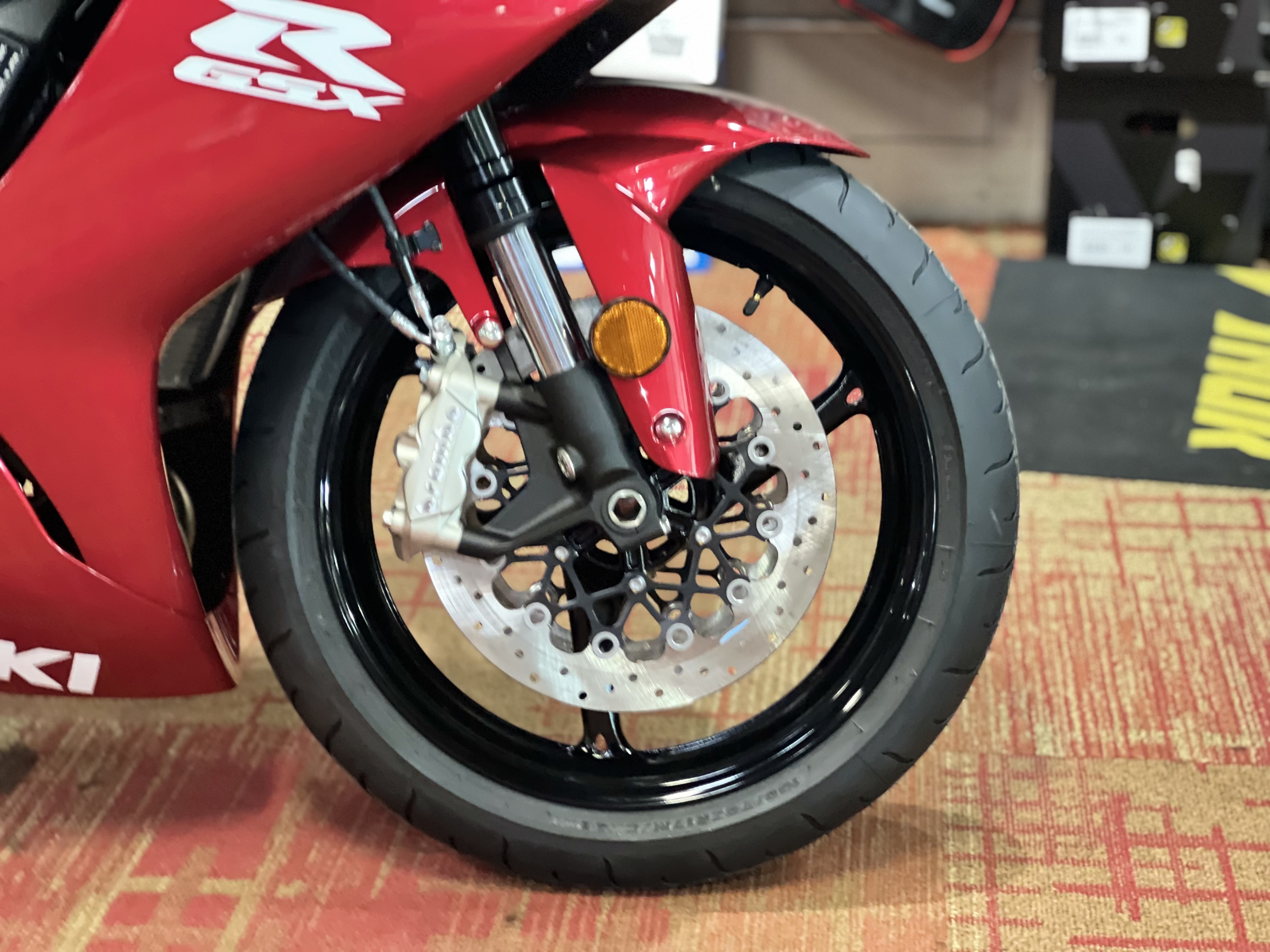 2027 Suzuki GSX-R600 8