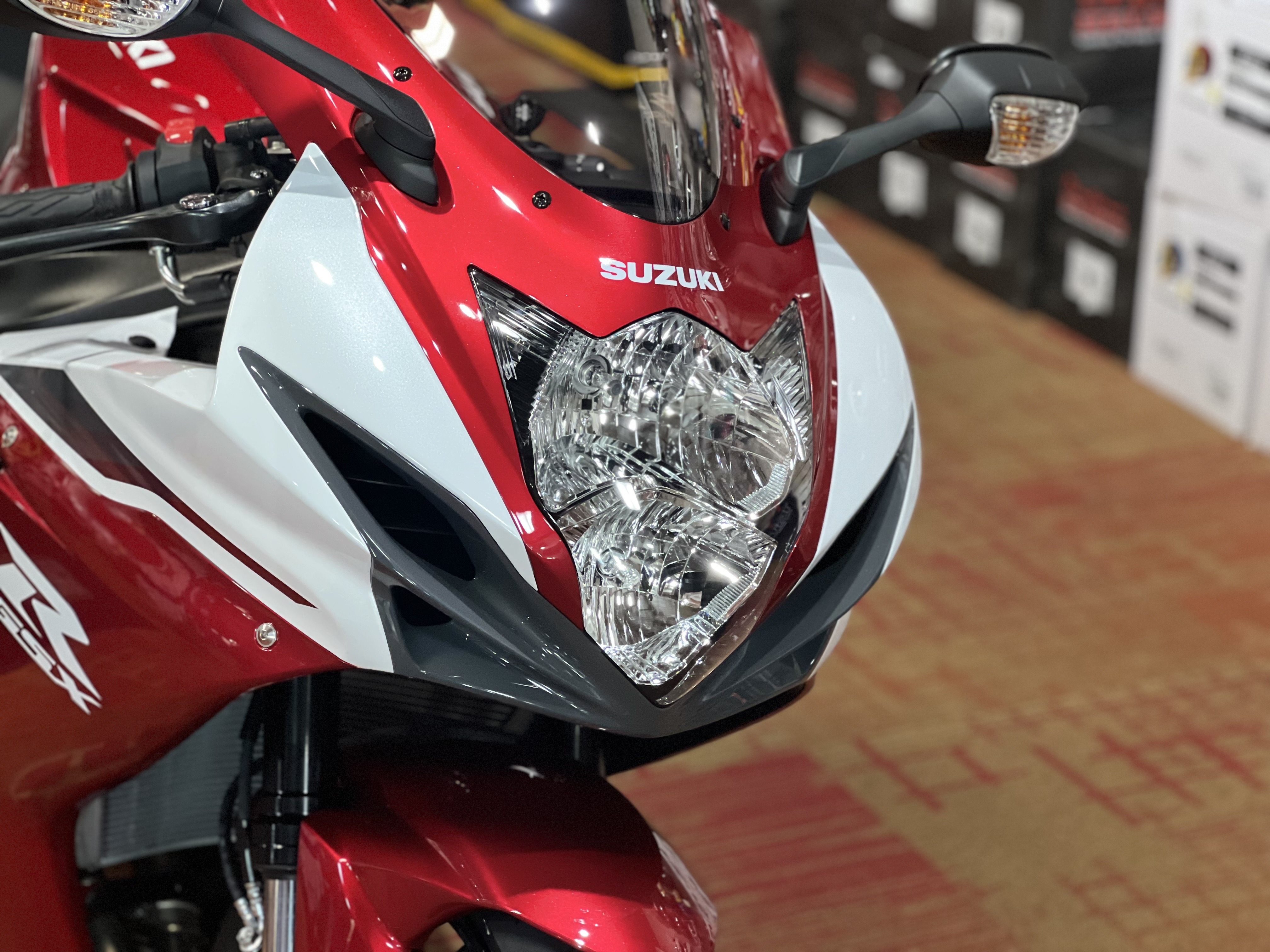 2027 Suzuki GSX-R600 9