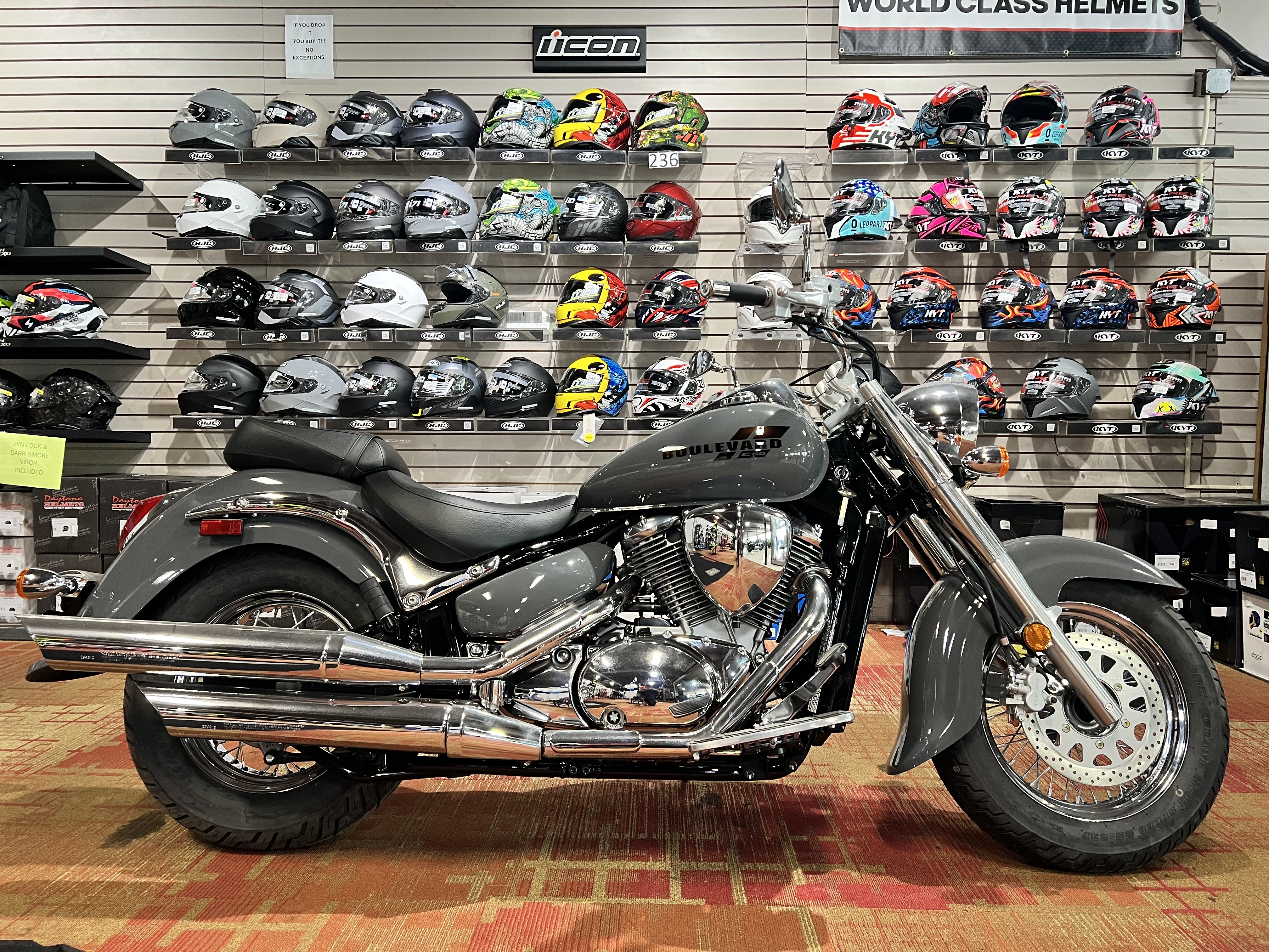 2025 Suzuki Boulevard C50 6