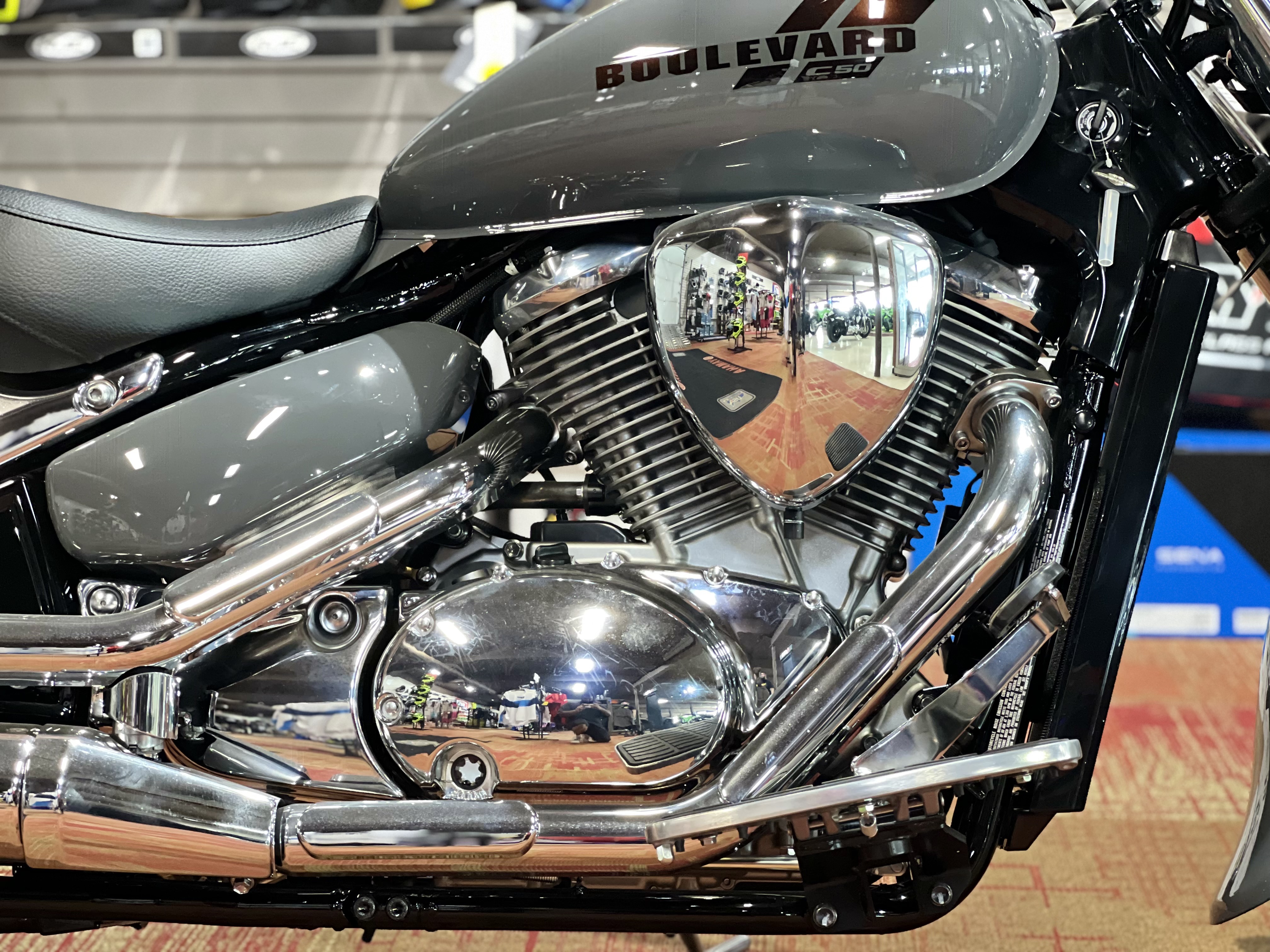 2025 Suzuki Boulevard C50 9