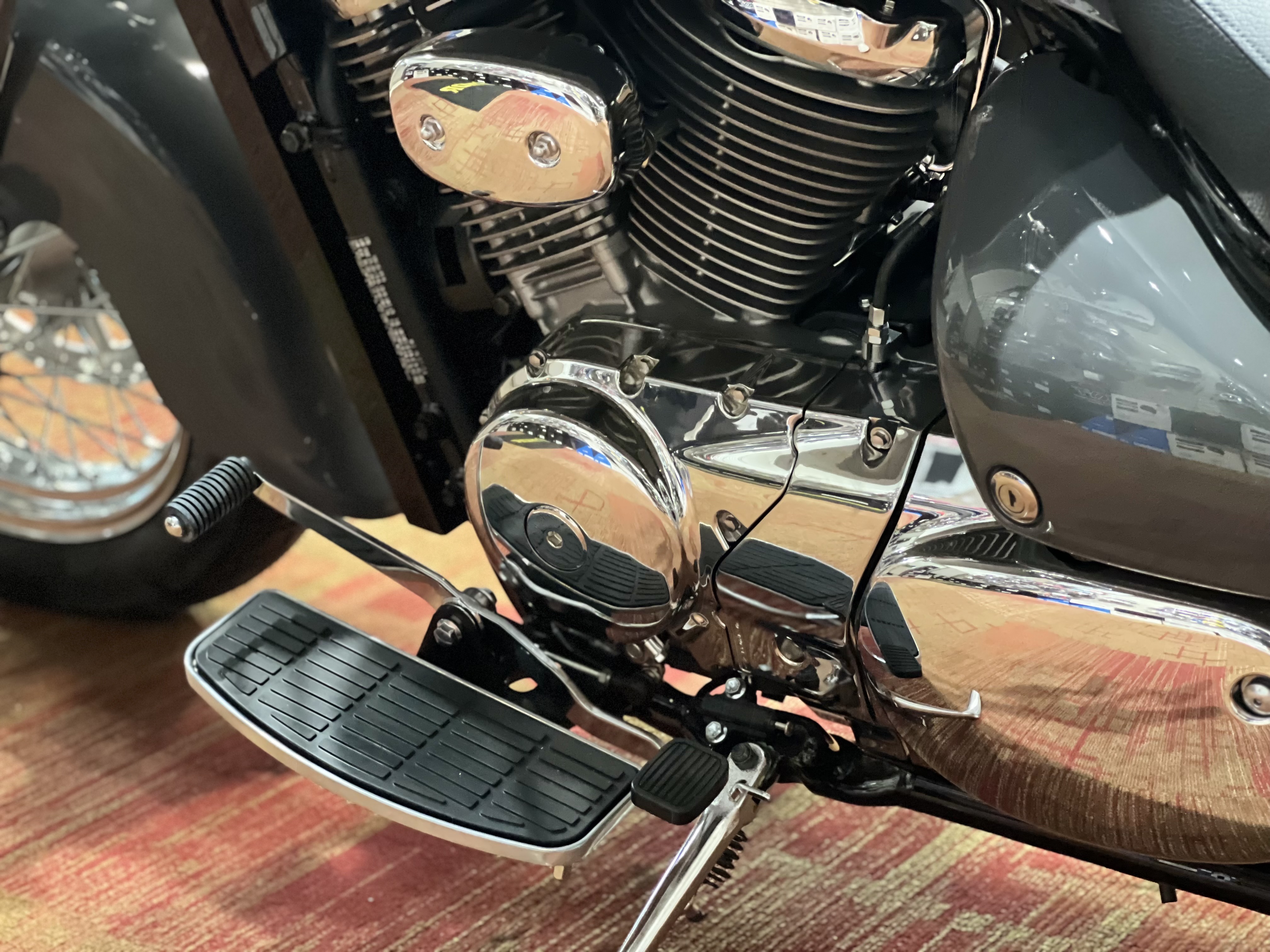 2025 Suzuki Boulevard C50 11