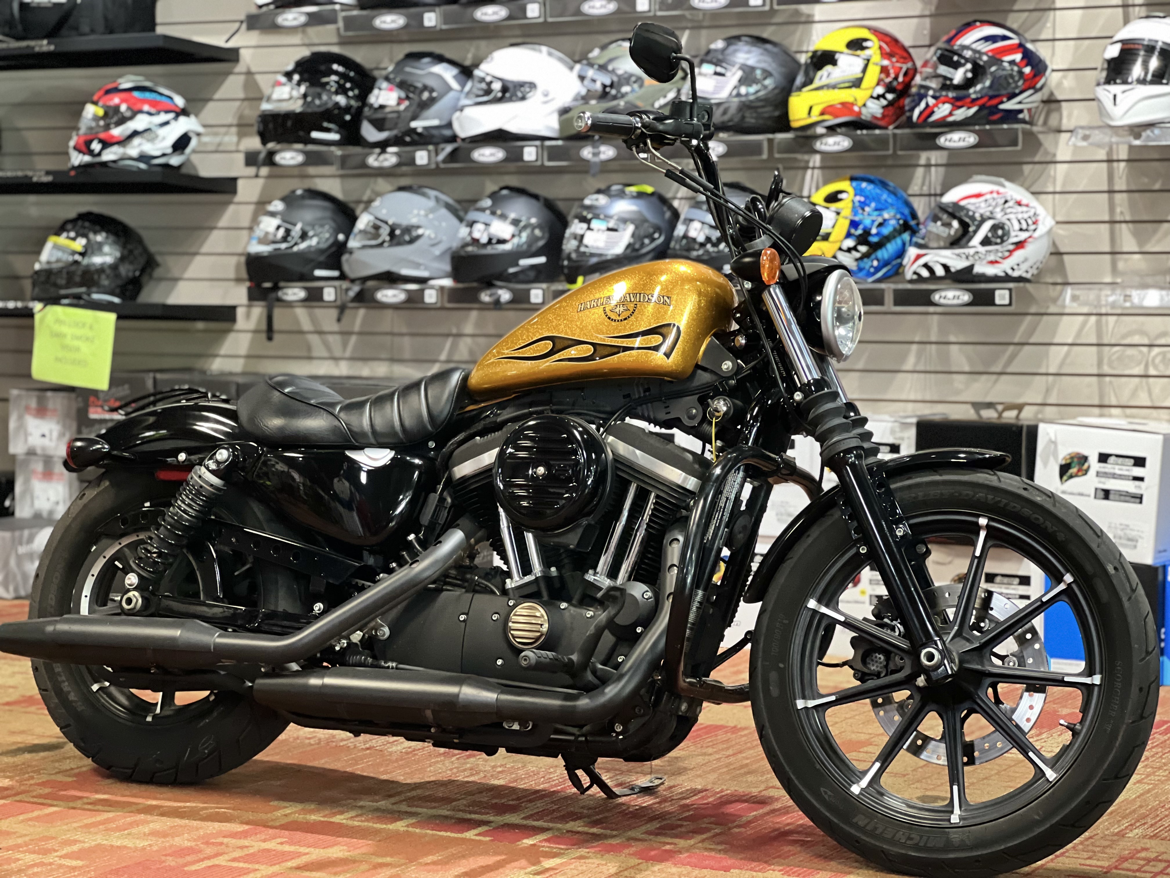 2016 Iron 883