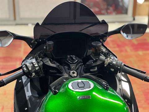 2022 Kawasaki NINJA H2 SX SE in Anderson, Indiana - Photo 7