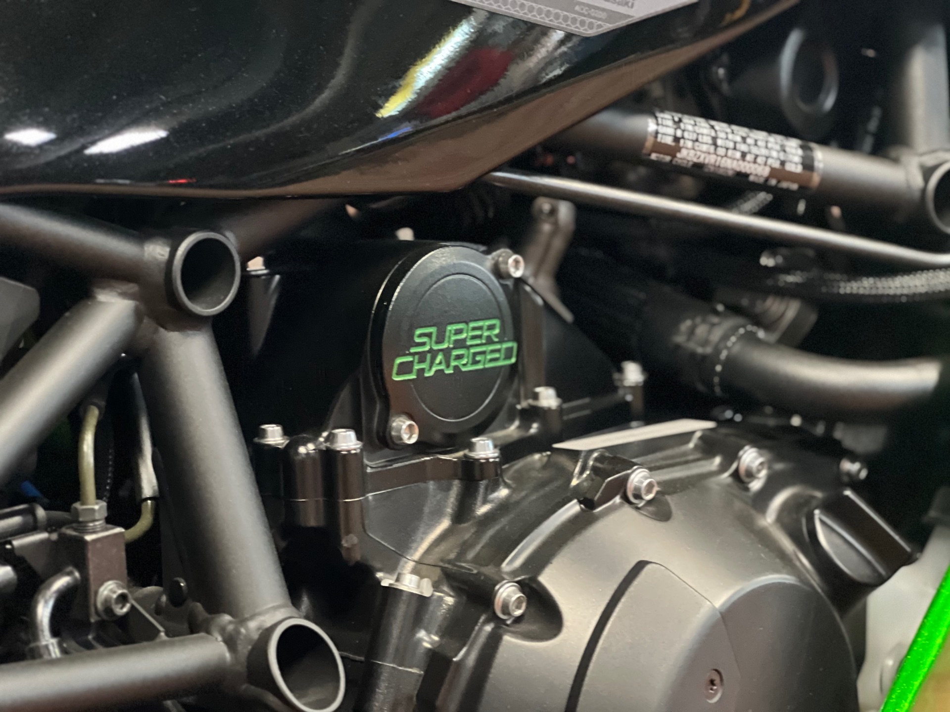 2022 Kawasaki NINJA H2 SX SE in Anderson, Indiana - Photo 17