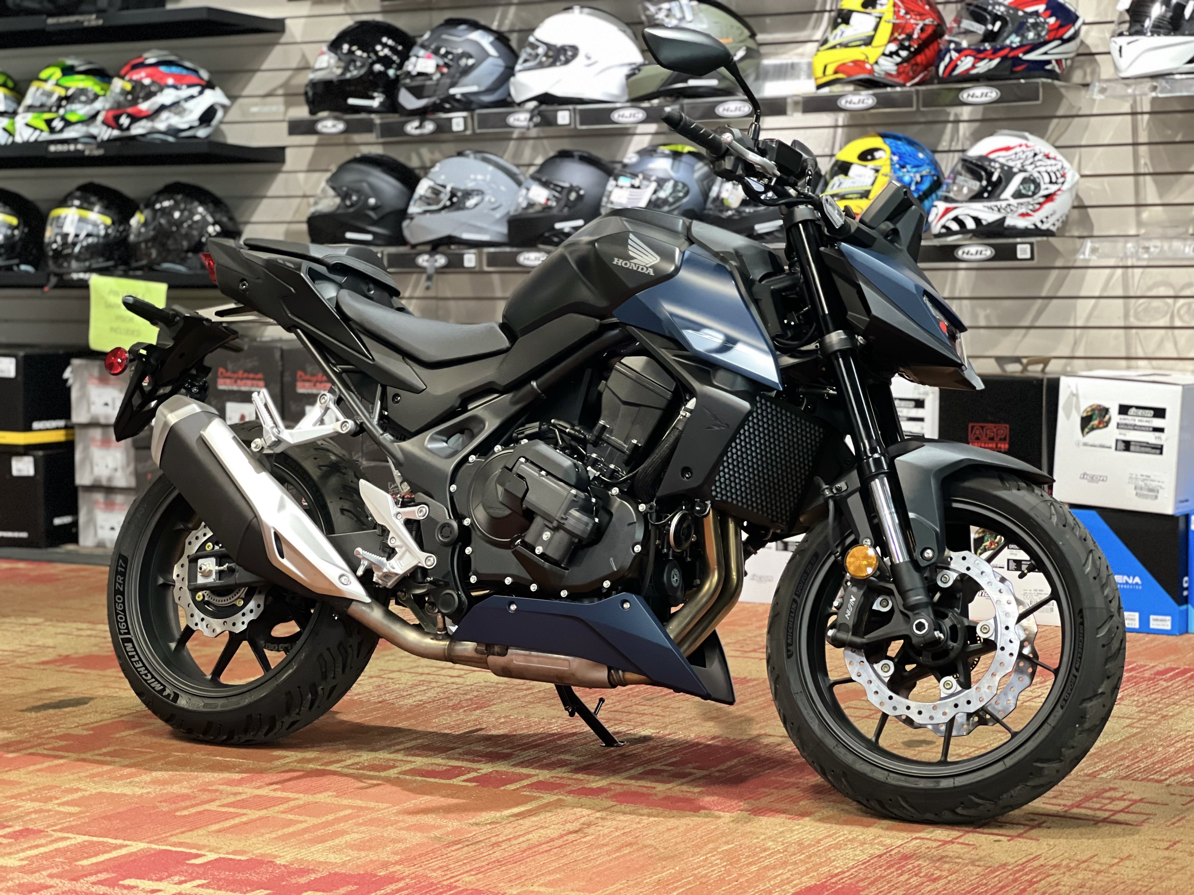 2026 CB750 Hornet E-Clutch