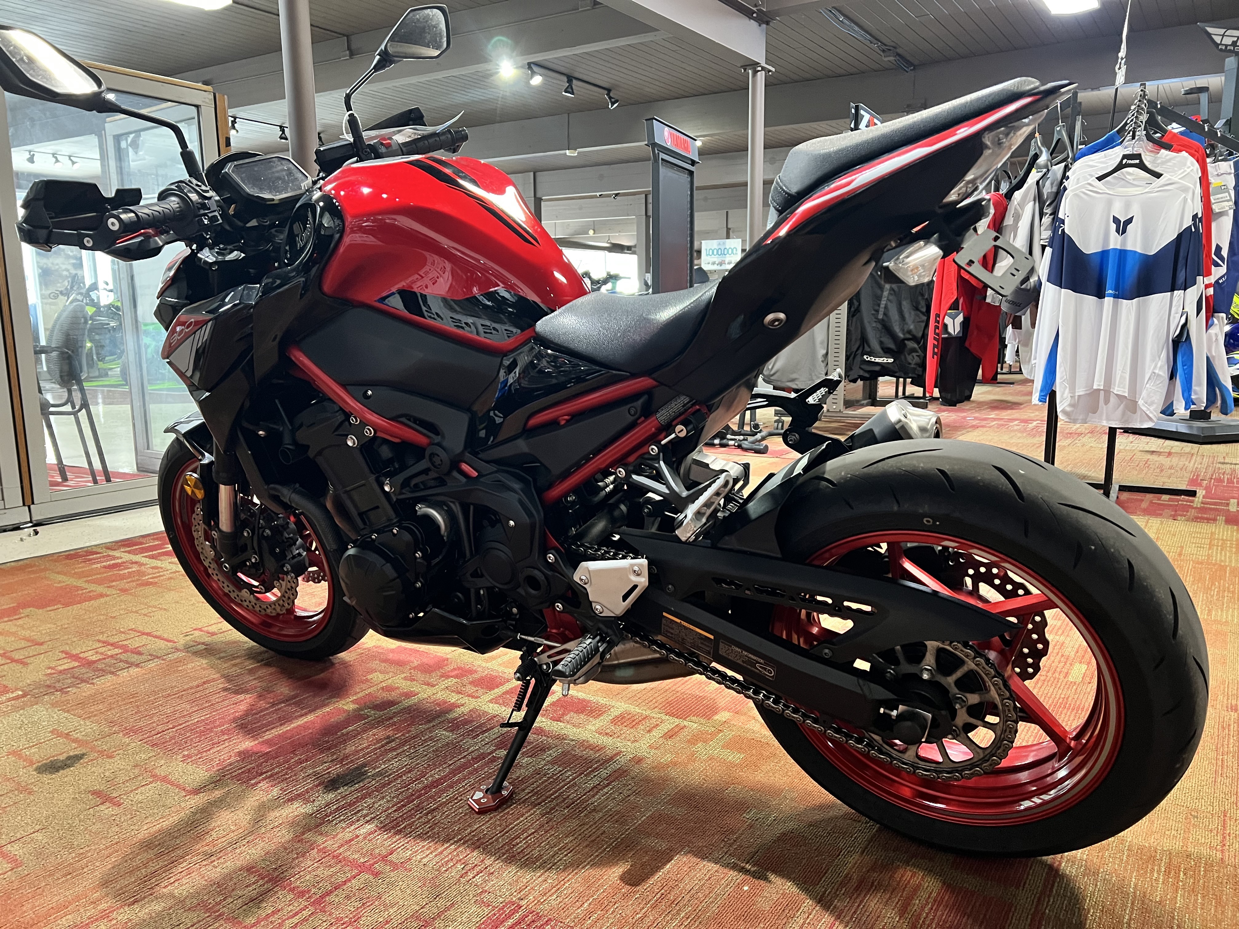 2024 Kawasaki Z900 ABS 4