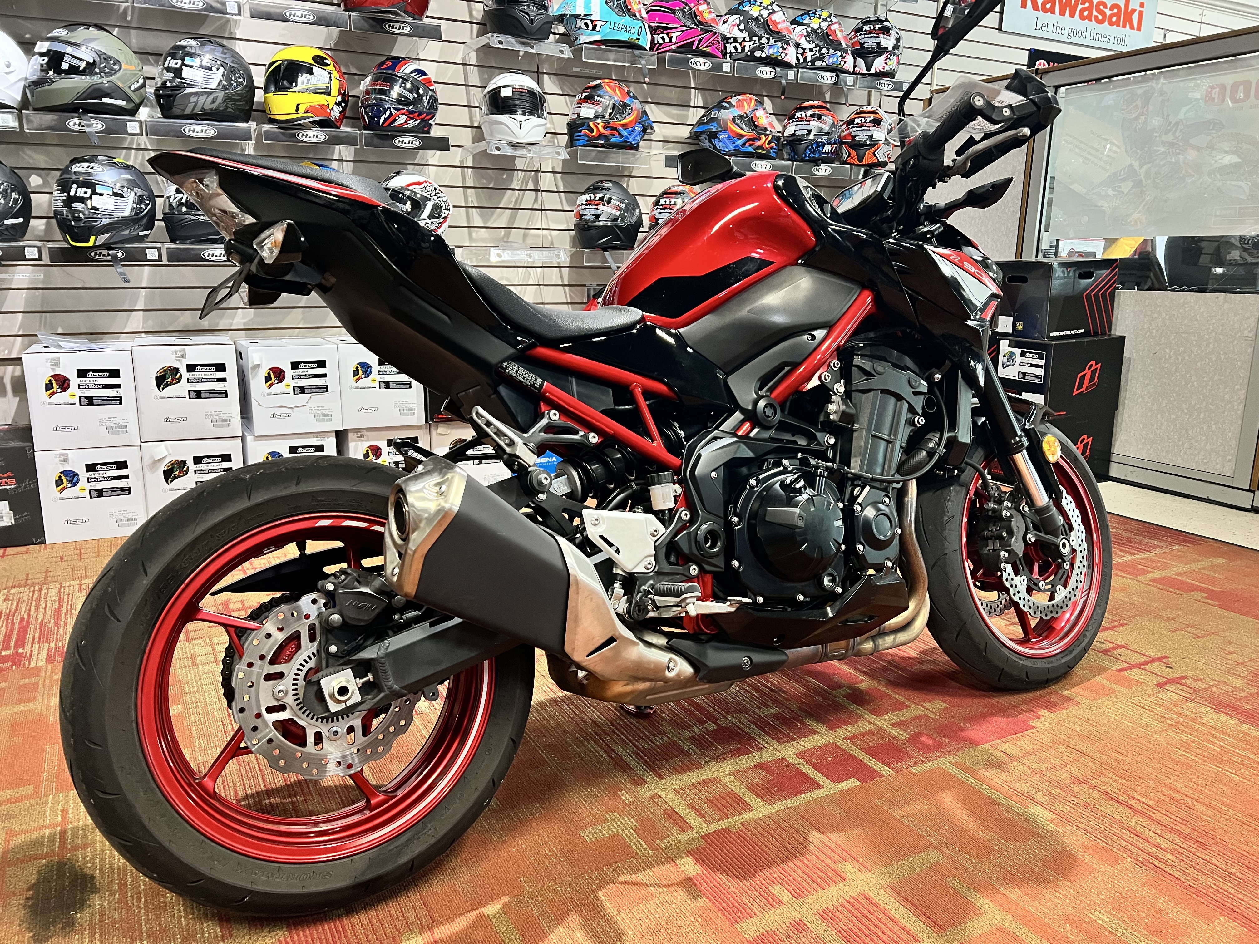 2024 Kawasaki Z900 ABS 5