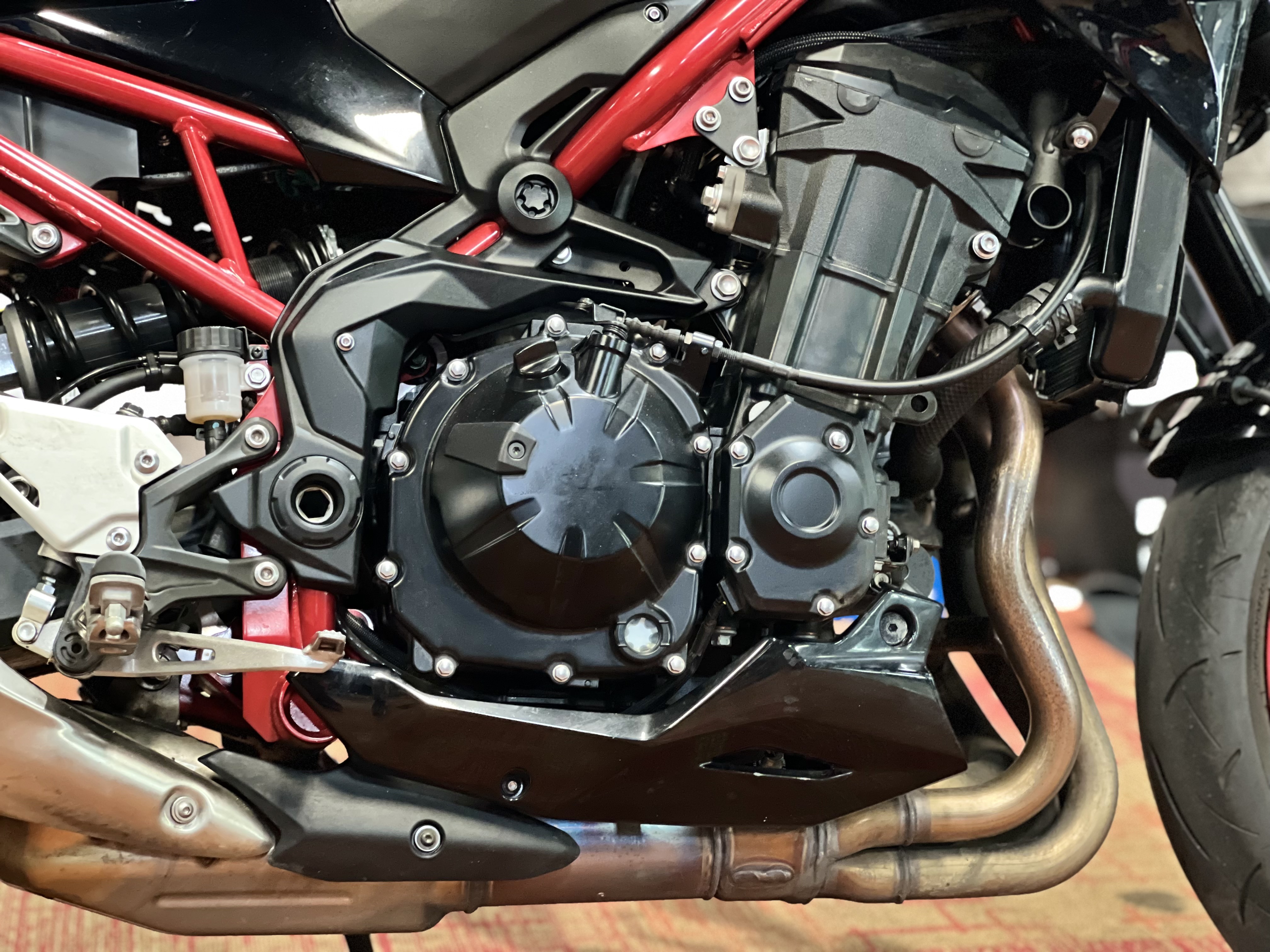 2024 Kawasaki Z900 ABS 9