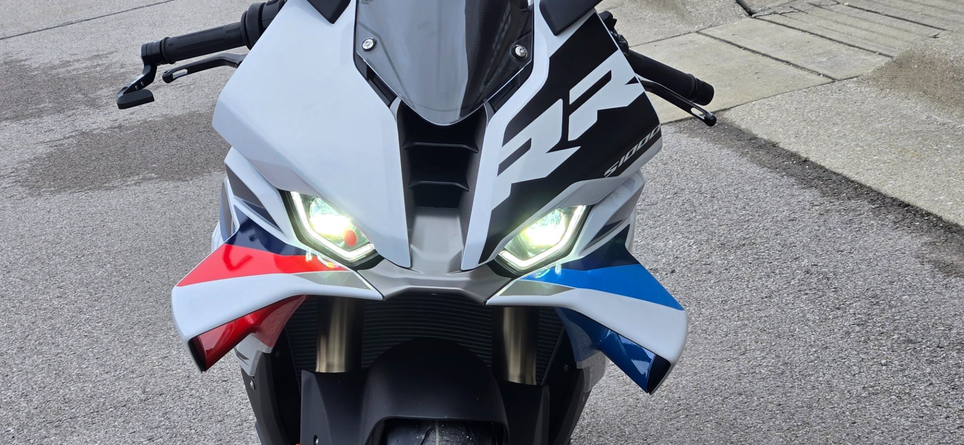 2025 BMW S 1000 RR in Lexington, Kentucky - Photo 4