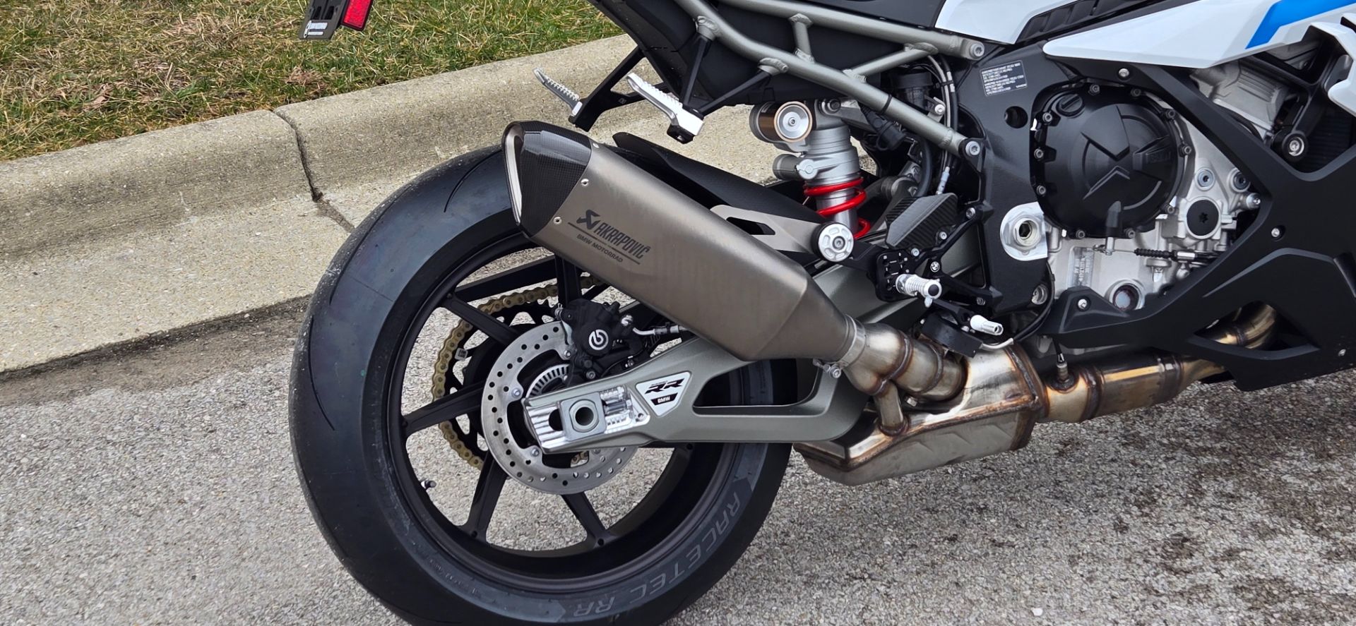 2025 BMW S 1000 RR in Lexington, Kentucky - Photo 18