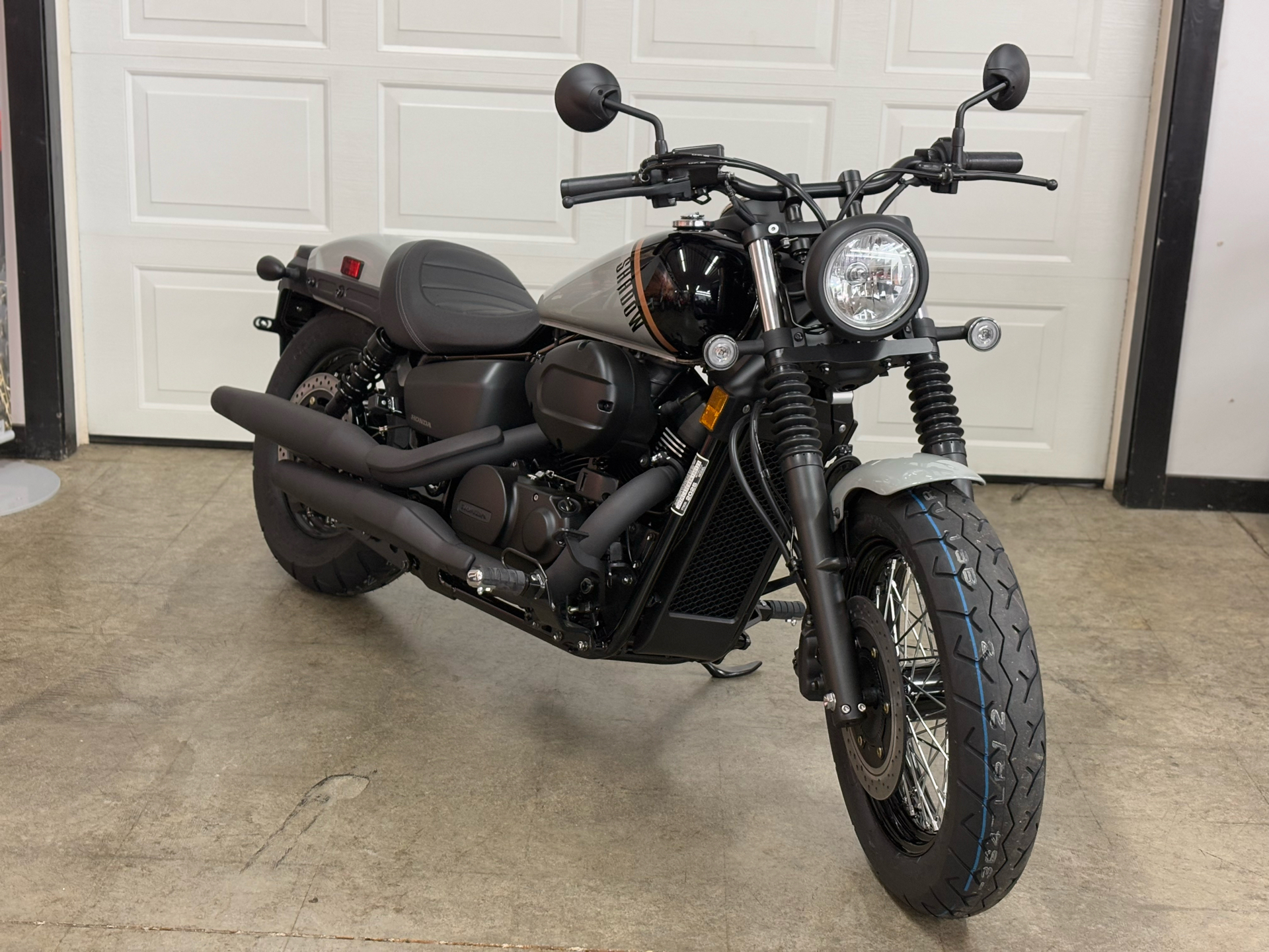 2025 Honda Shadow Phantom ABS in Whiteland, Indiana - Photo 2