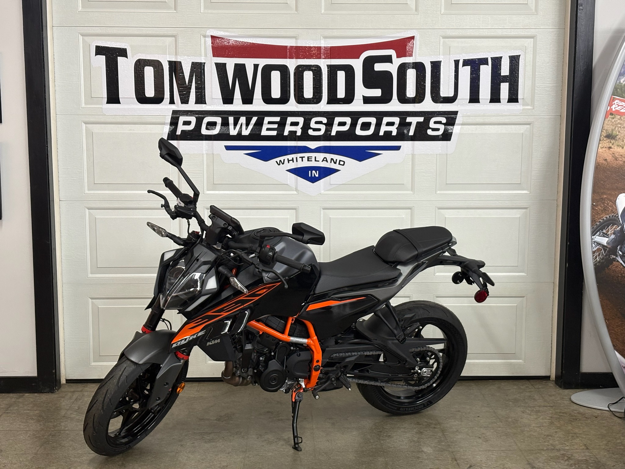 2026 KTM 390 Duke 4