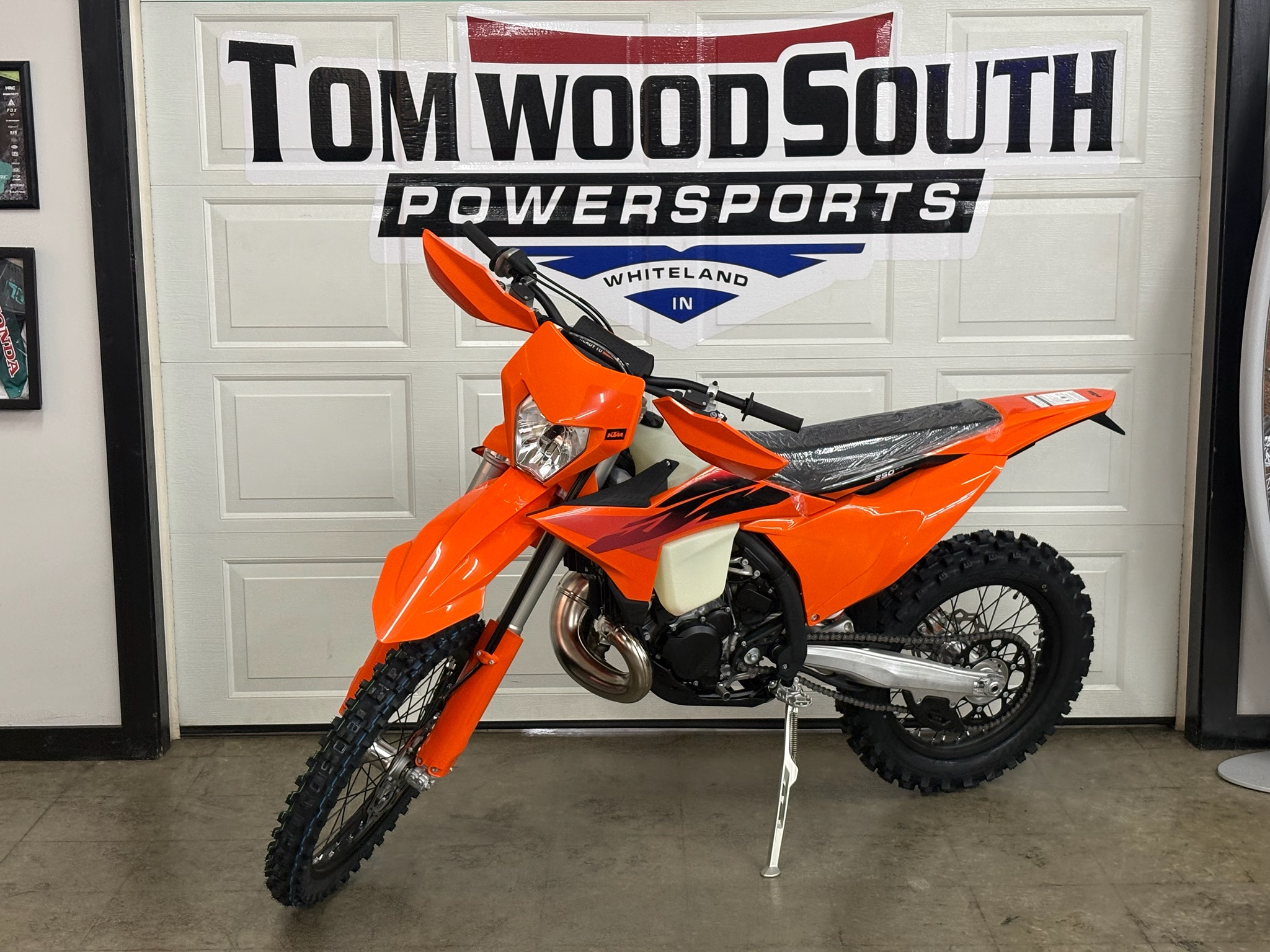 2027 KTM 250 XC-W 1