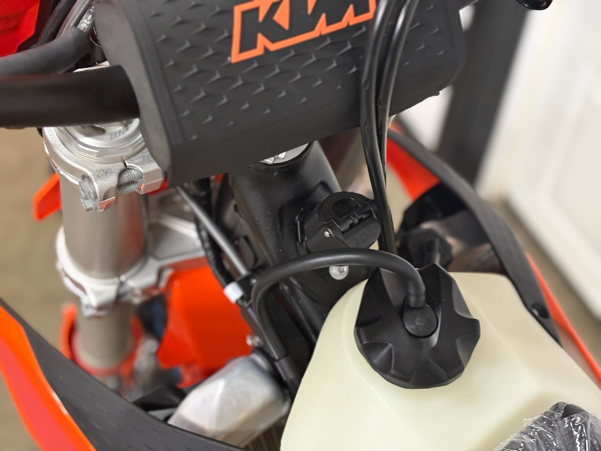 2027 KTM 250 XC-W 6