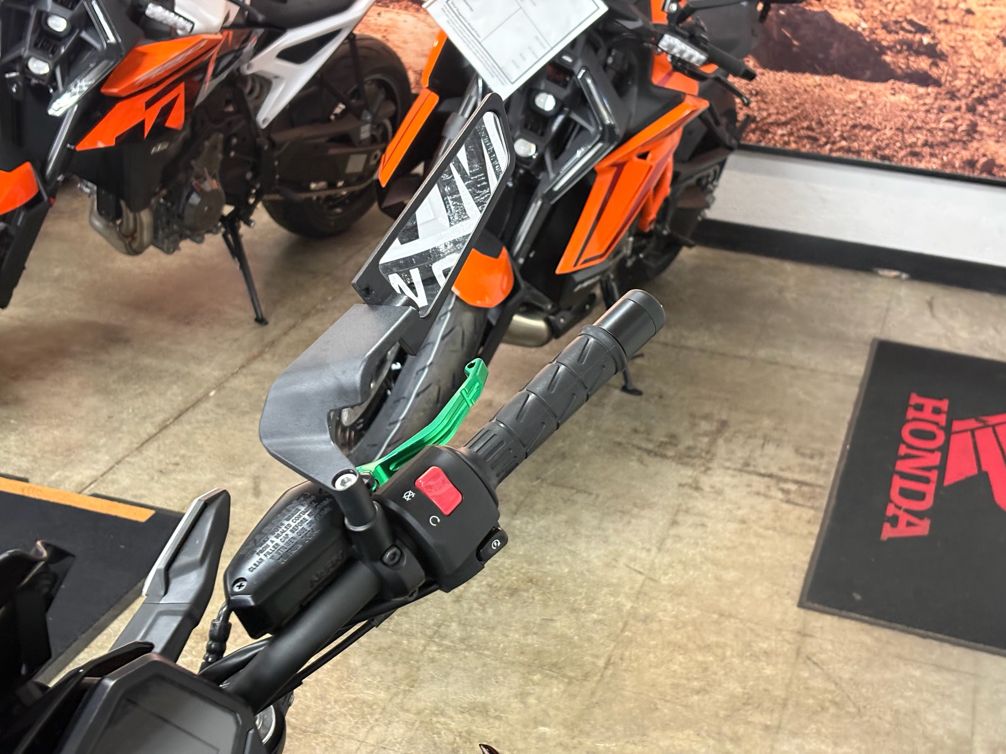 2025 Kawasaki Z650 ABS 4
