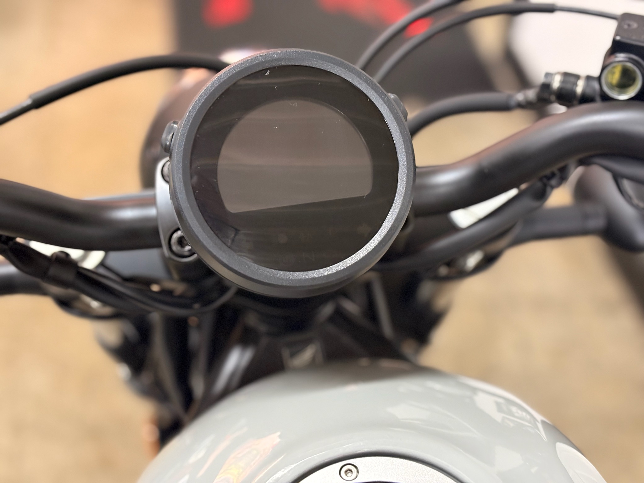 2026 Honda Rebel 300 E-Clutch 4