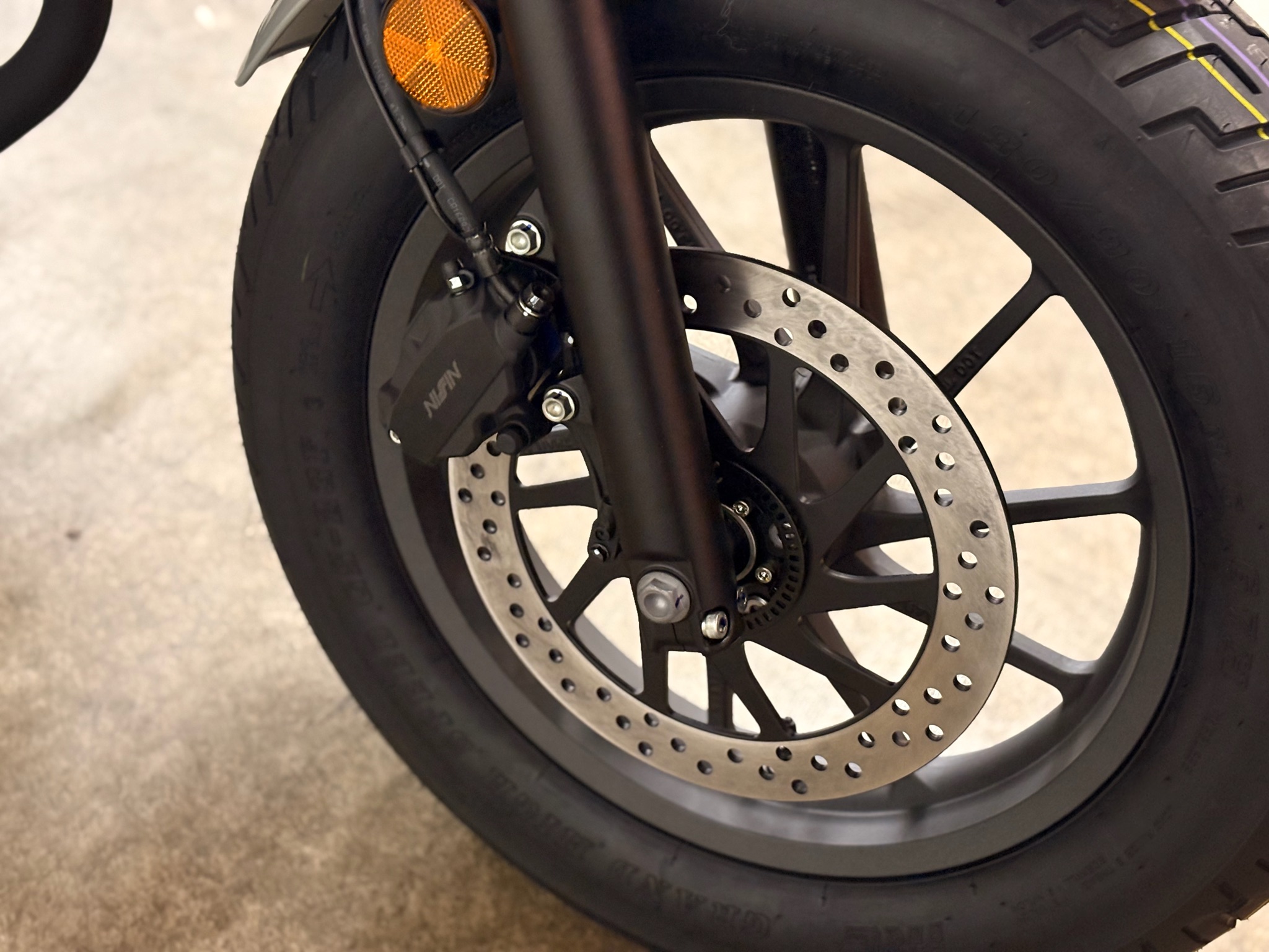 2026 Honda Rebel 300 E-Clutch 9