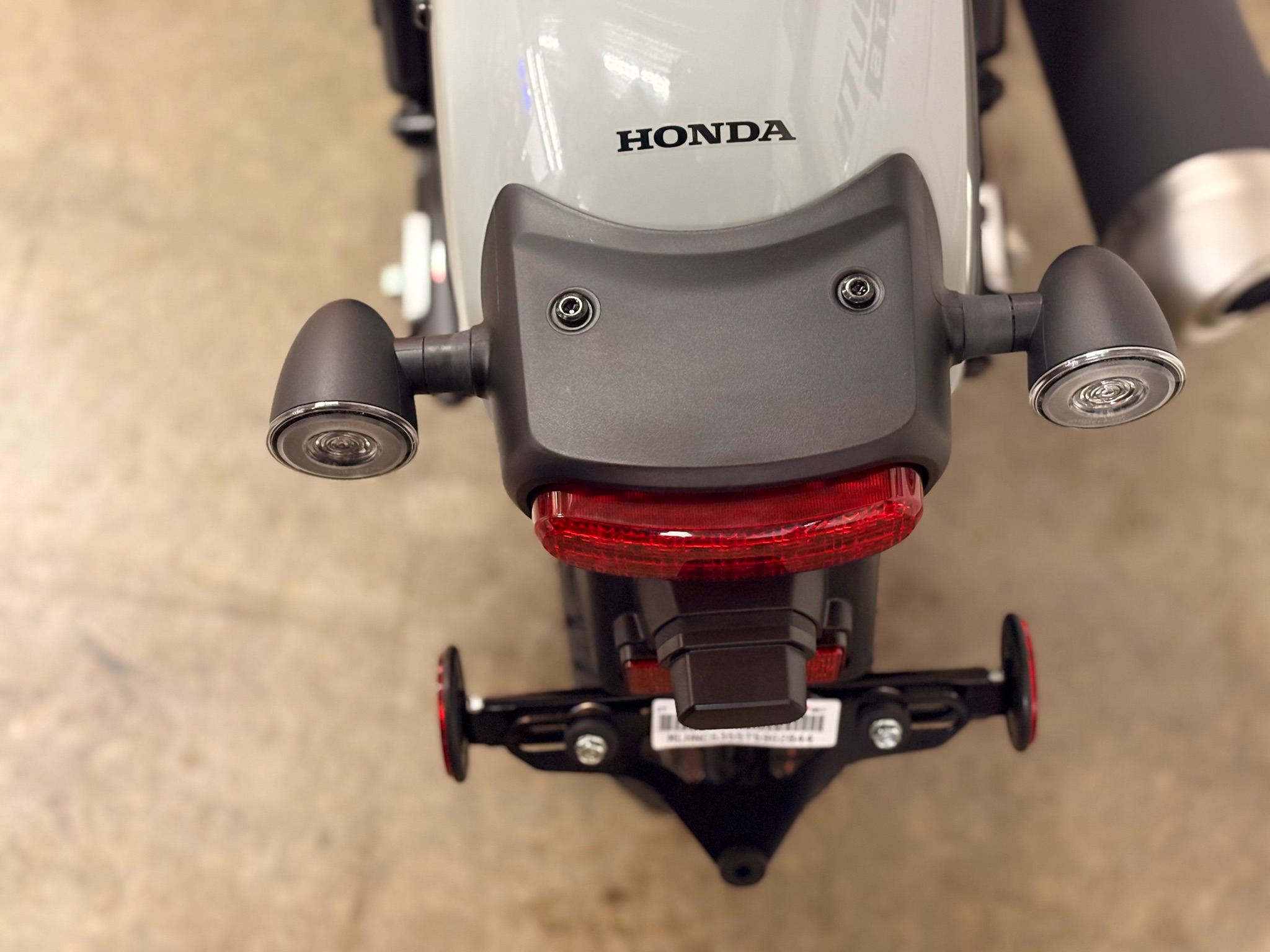 2026 Honda Rebel 300 E-Clutch 11