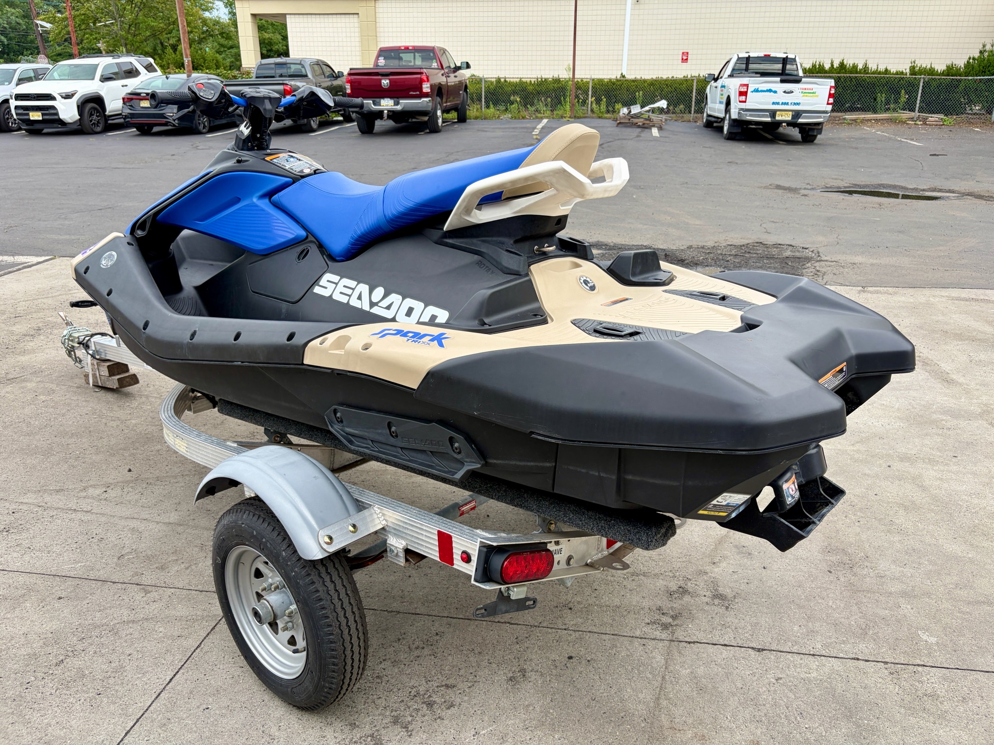 2025 Sea-Doo Spark Trixx for 3 + iBR and audio in option 4