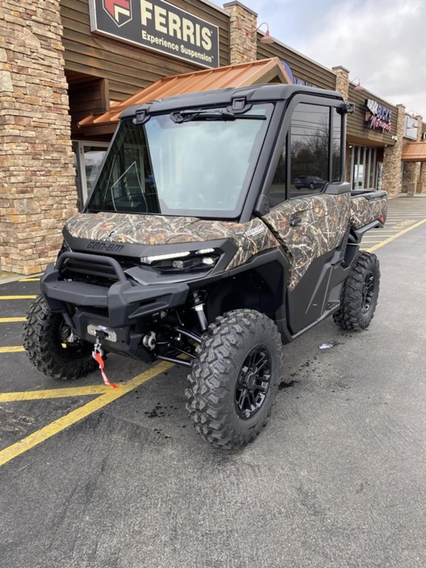 2026 Can-Am™ Defender Limited HD11 4