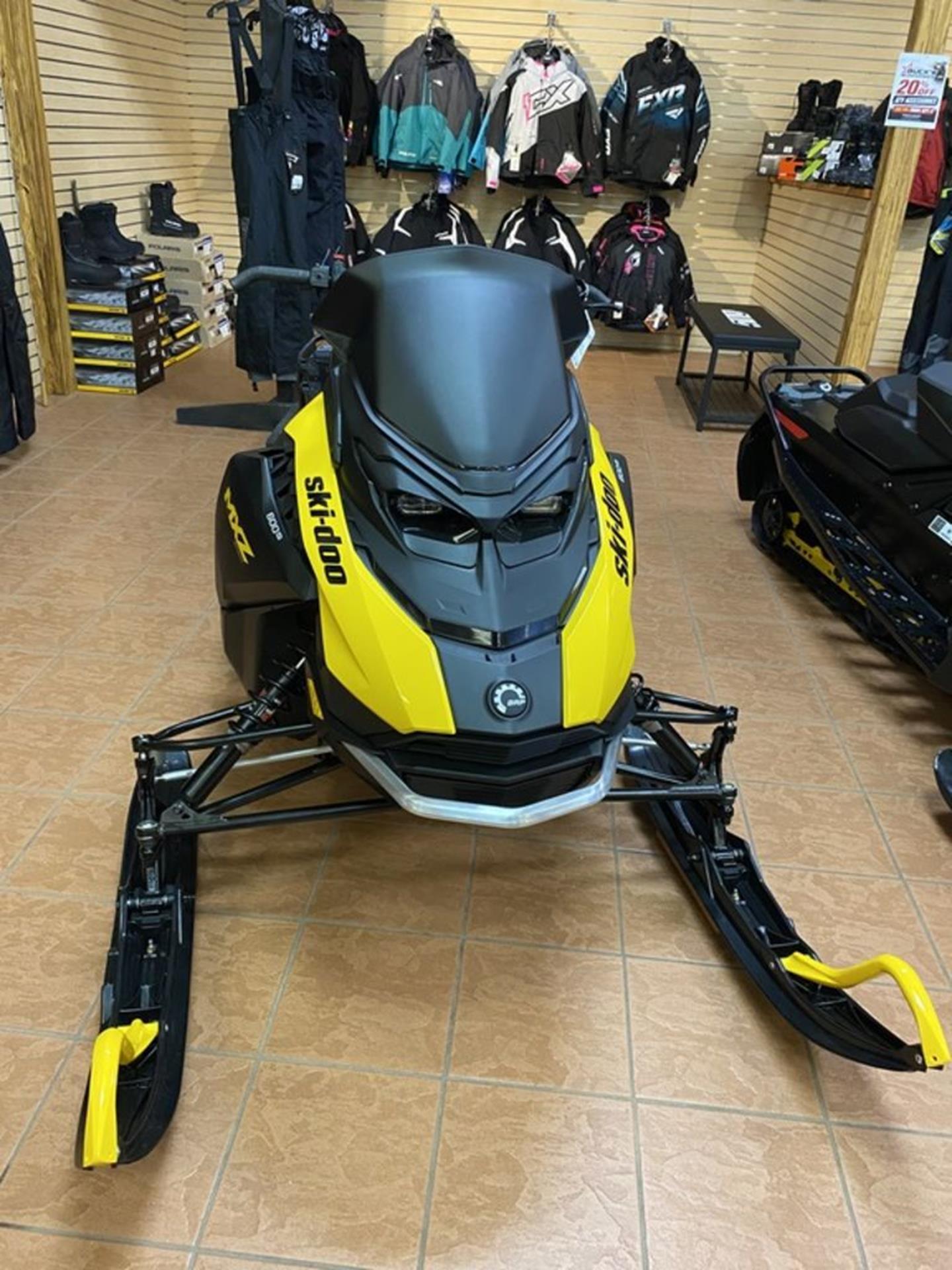 2027 Ski-Doo MXZ Sport 137 600 EFI ES RipSaw 1.25 2