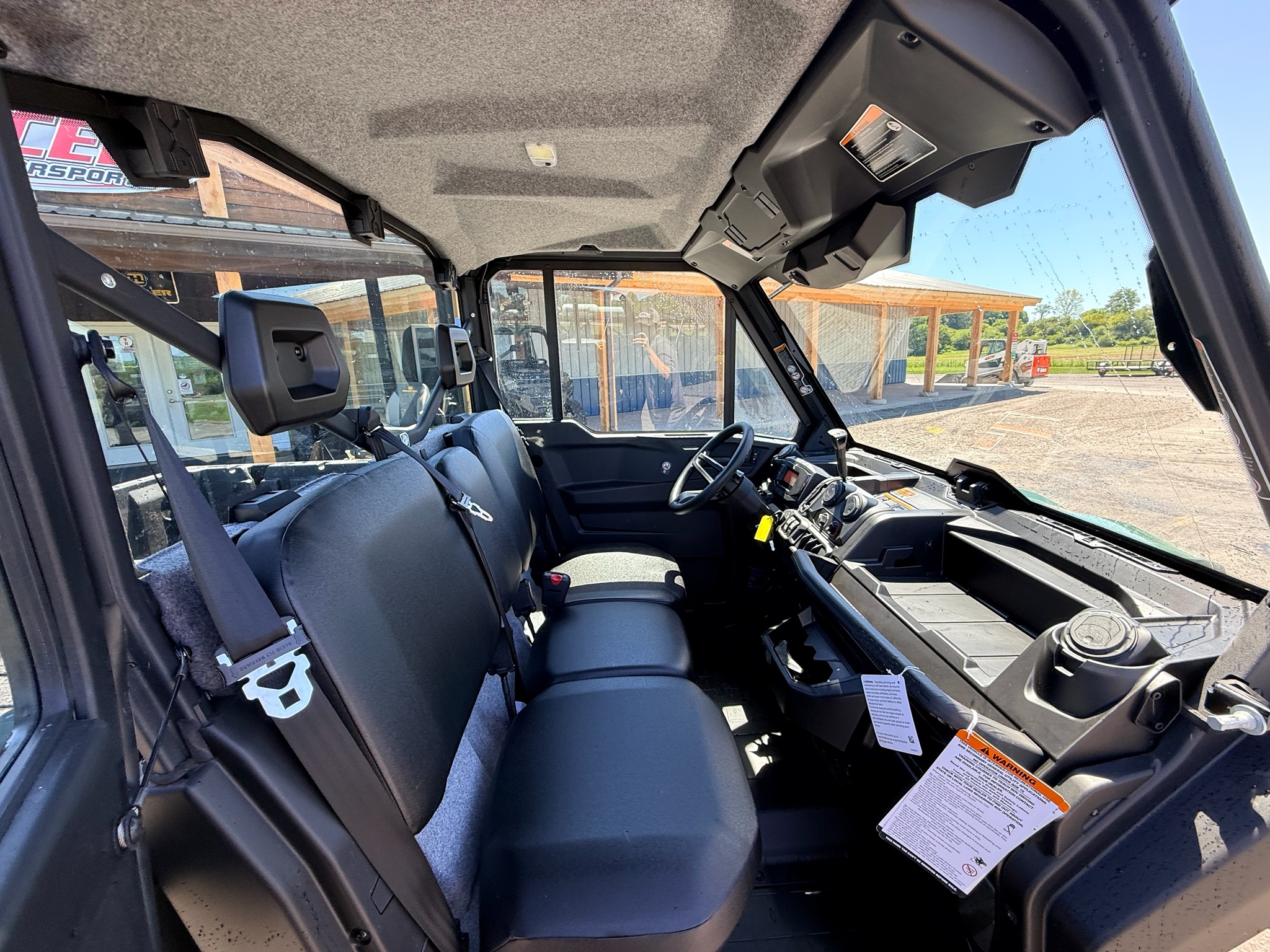 2026 Can-Am™ Defender DPS CAB 6