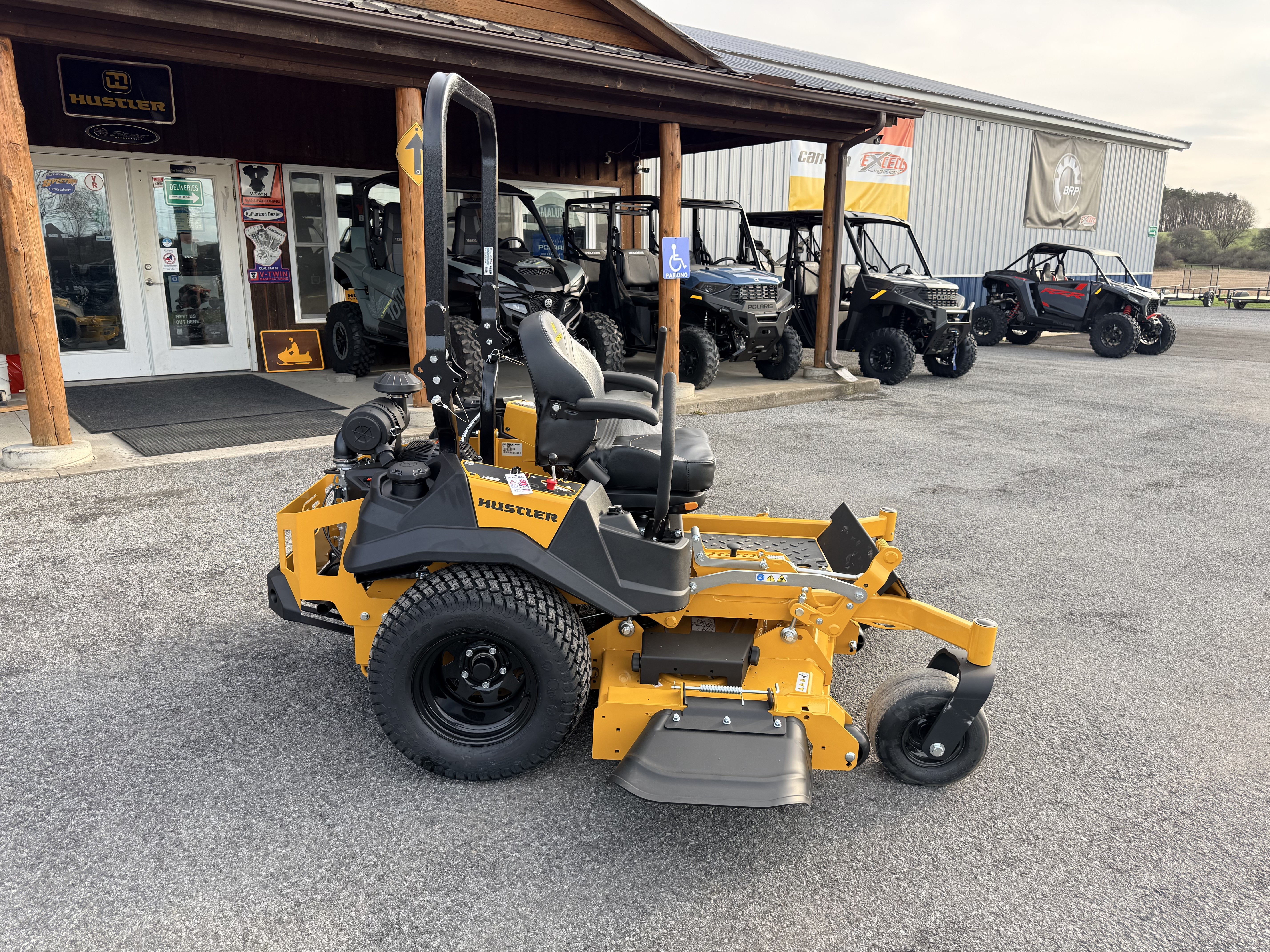 New Hustler Turf Equipment X-ONE 60 in. Kawasaki FX850 27 hp