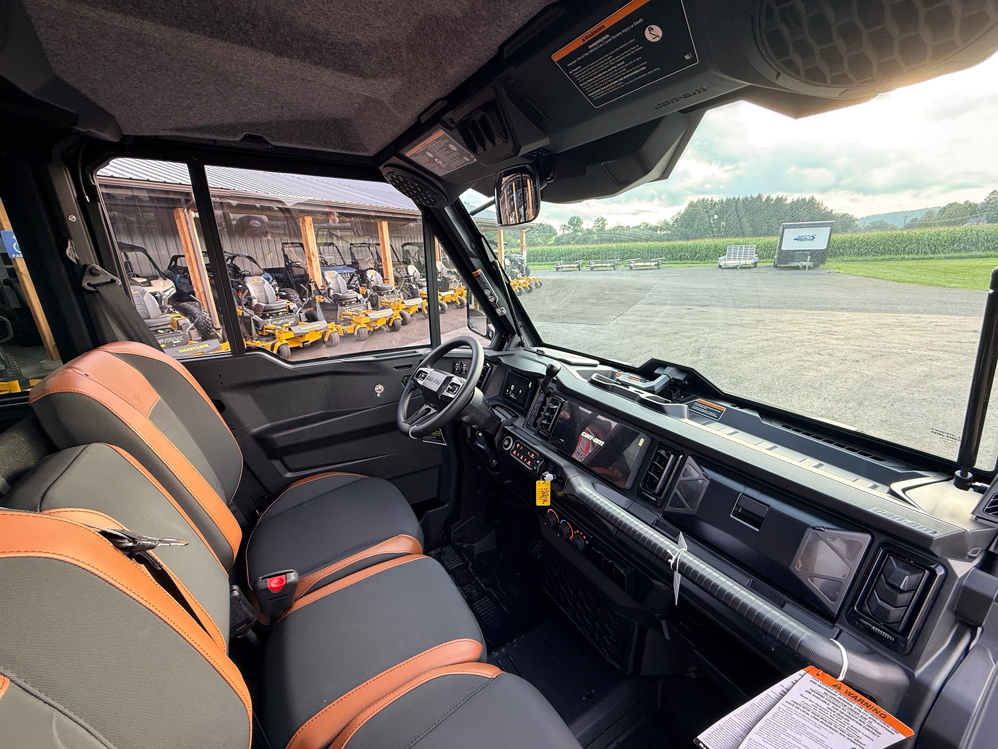 2027 Can-Am™ Defender XU MAX LONE STAR CAB HD11 6
