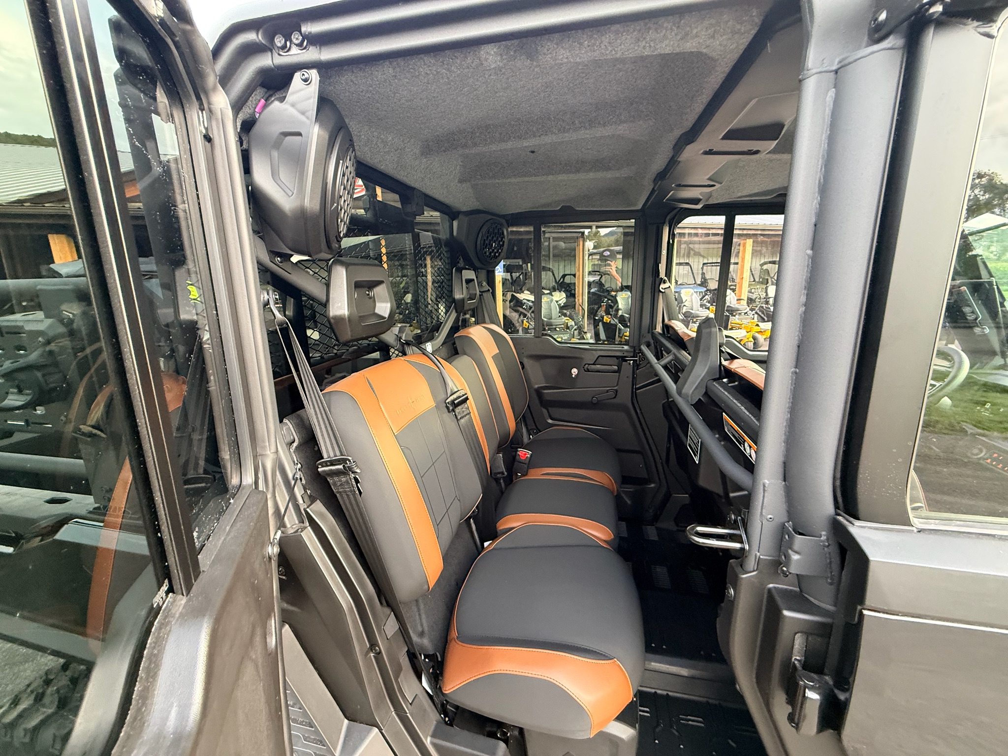 2027 Can-Am™ Defender XU MAX LONE STAR CAB HD11 7