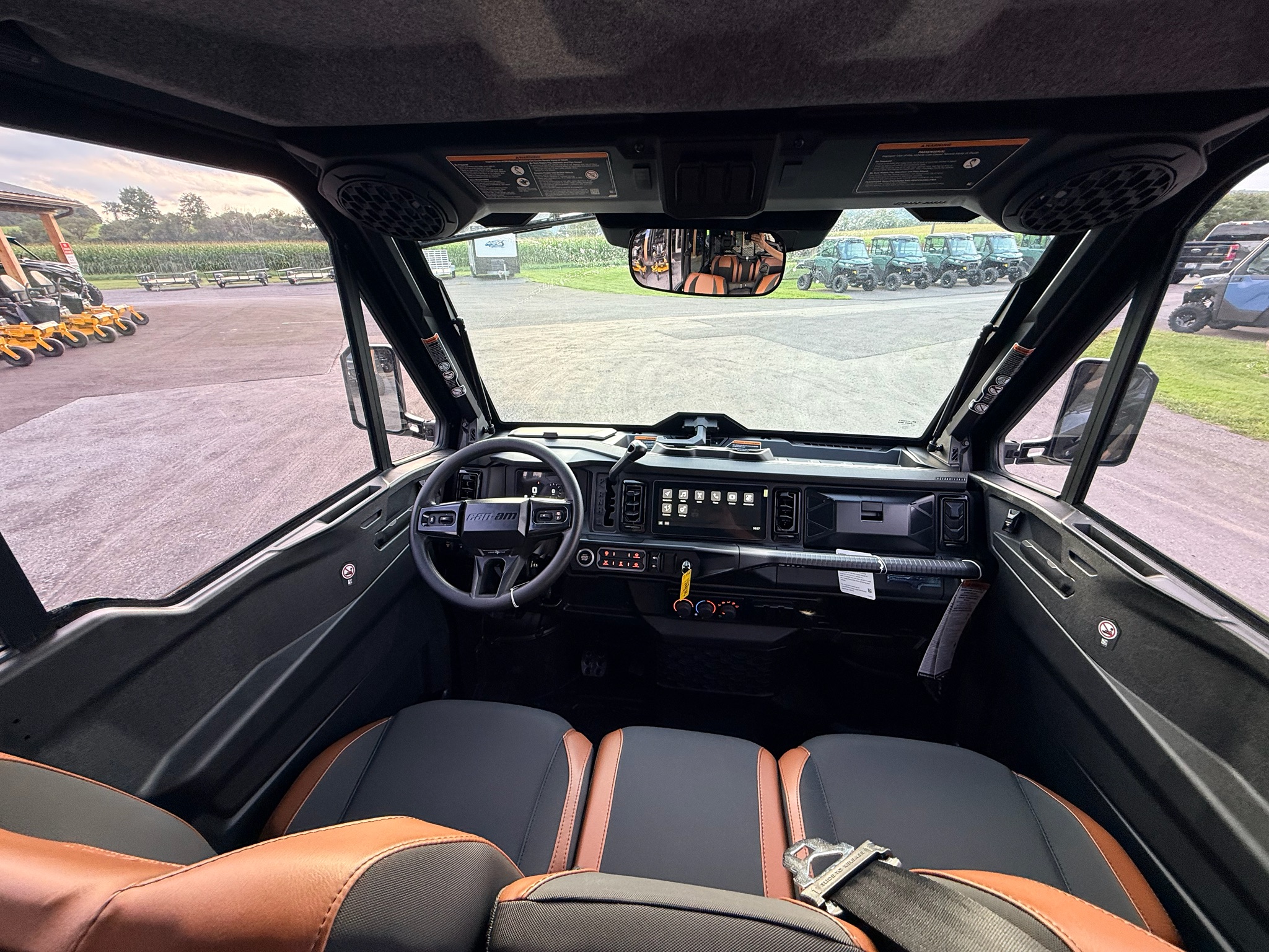 2027 Can-Am™ Defender XU MAX LONE STAR CAB HD11 8