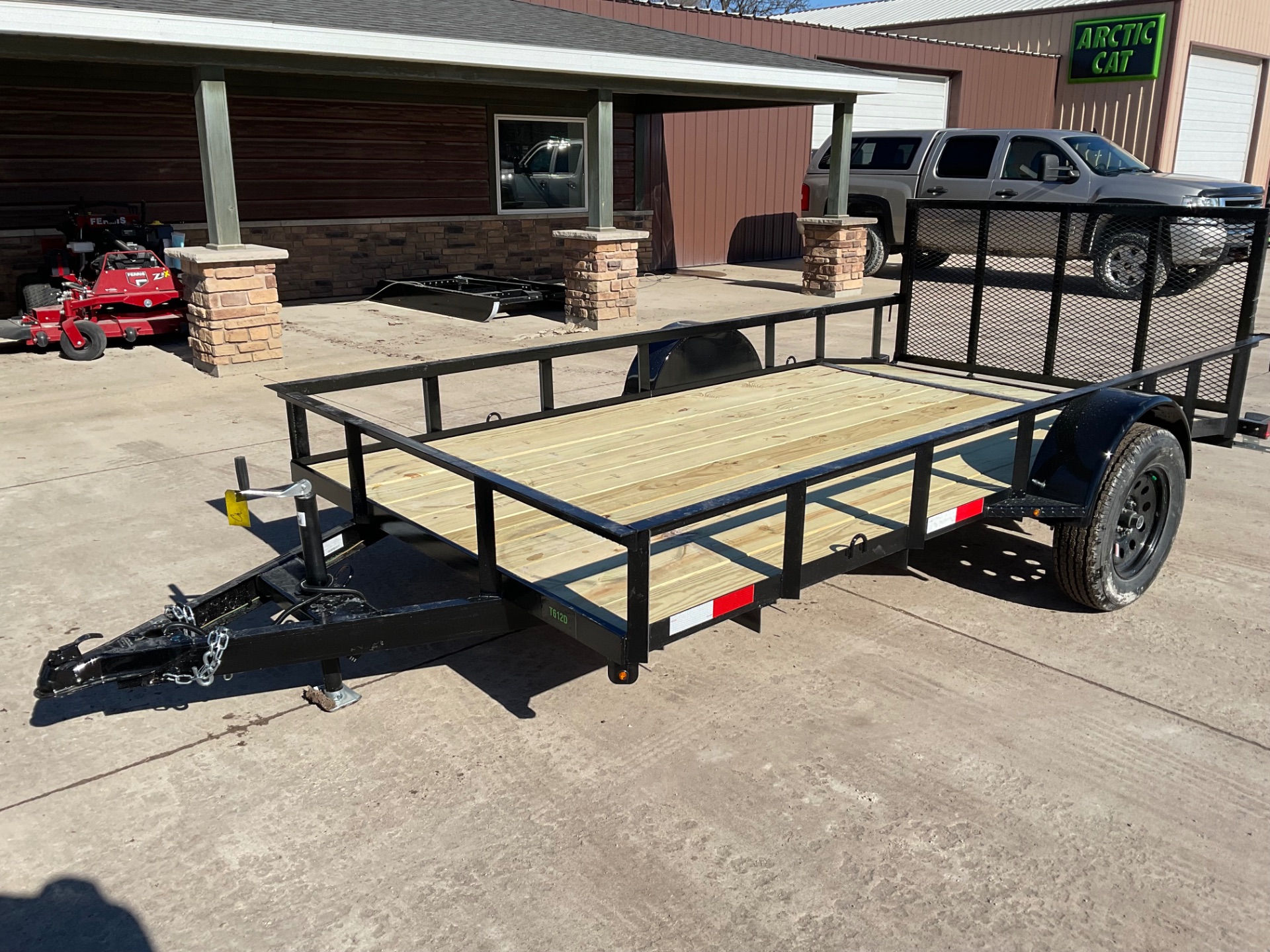 New 2024 Trailers by Premier T612 Trailers in Independence, IA