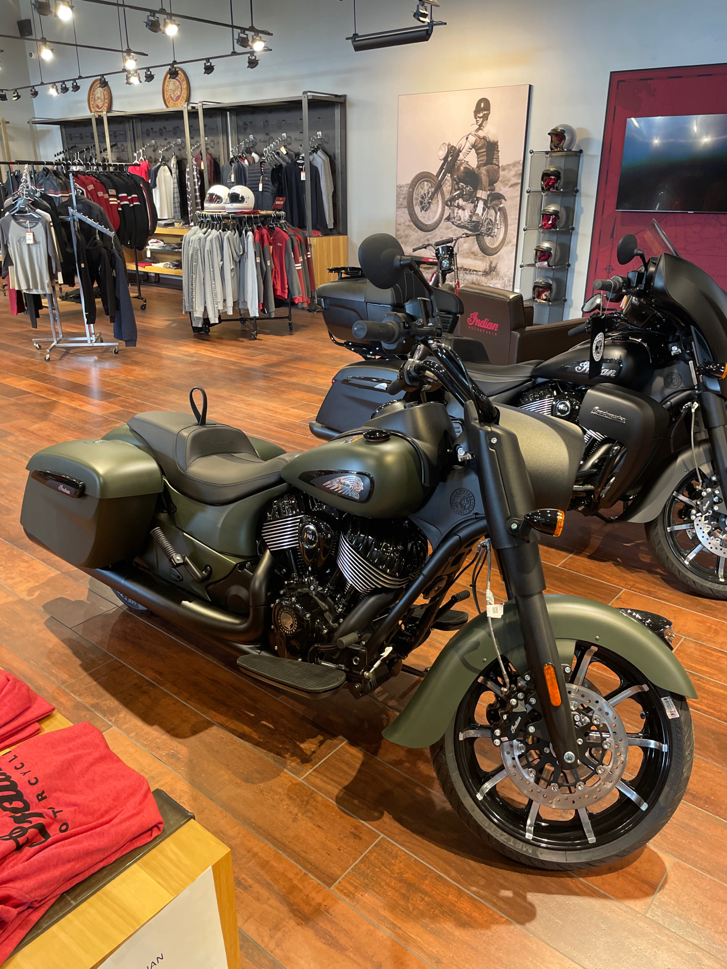 2025 Indian Springfield Dark Horse: Ultimate Power Cruiser Revealed