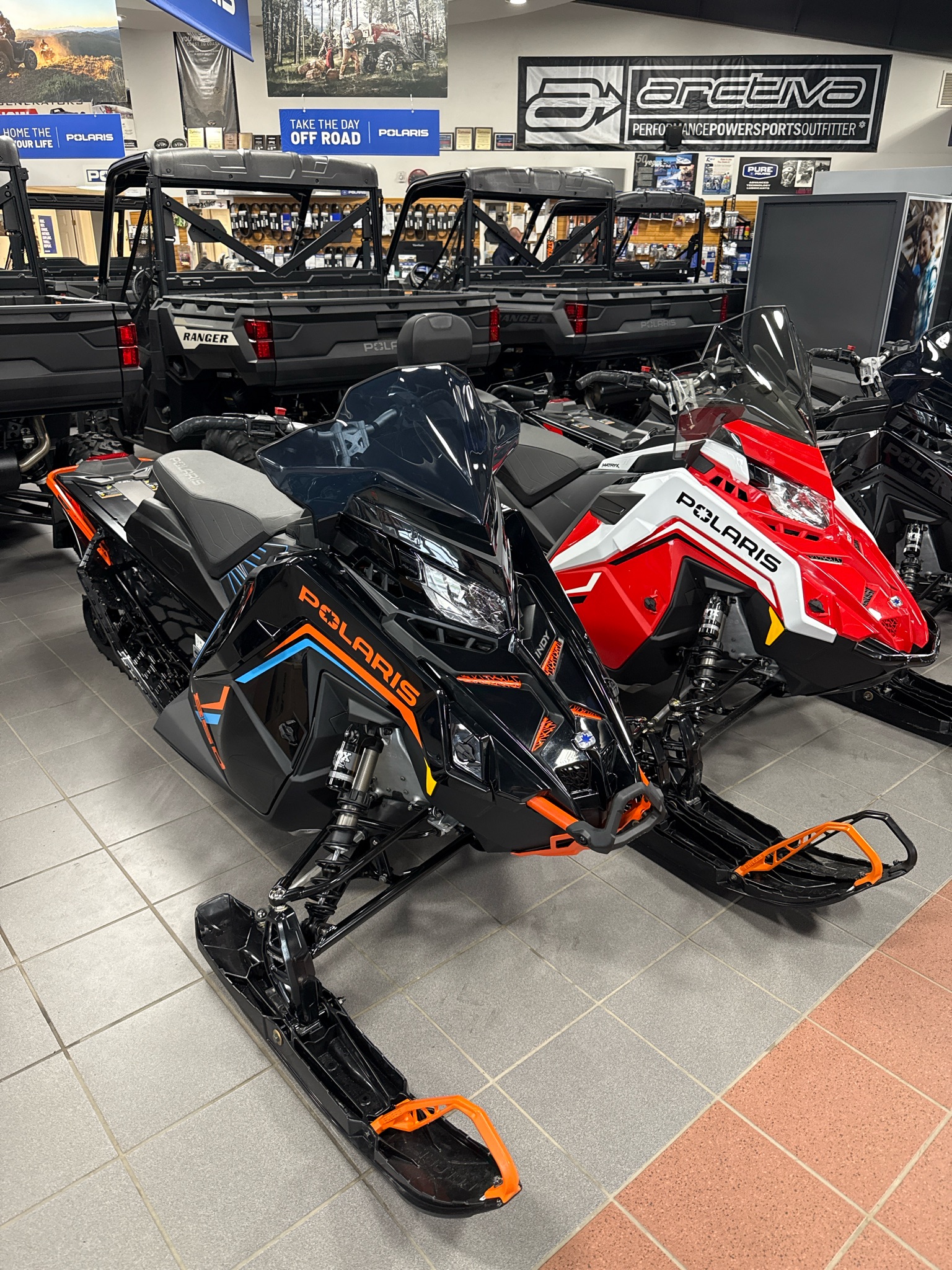 2027 Polaris 850 INDY XC 137 Gloss Black ES for sale 1251801