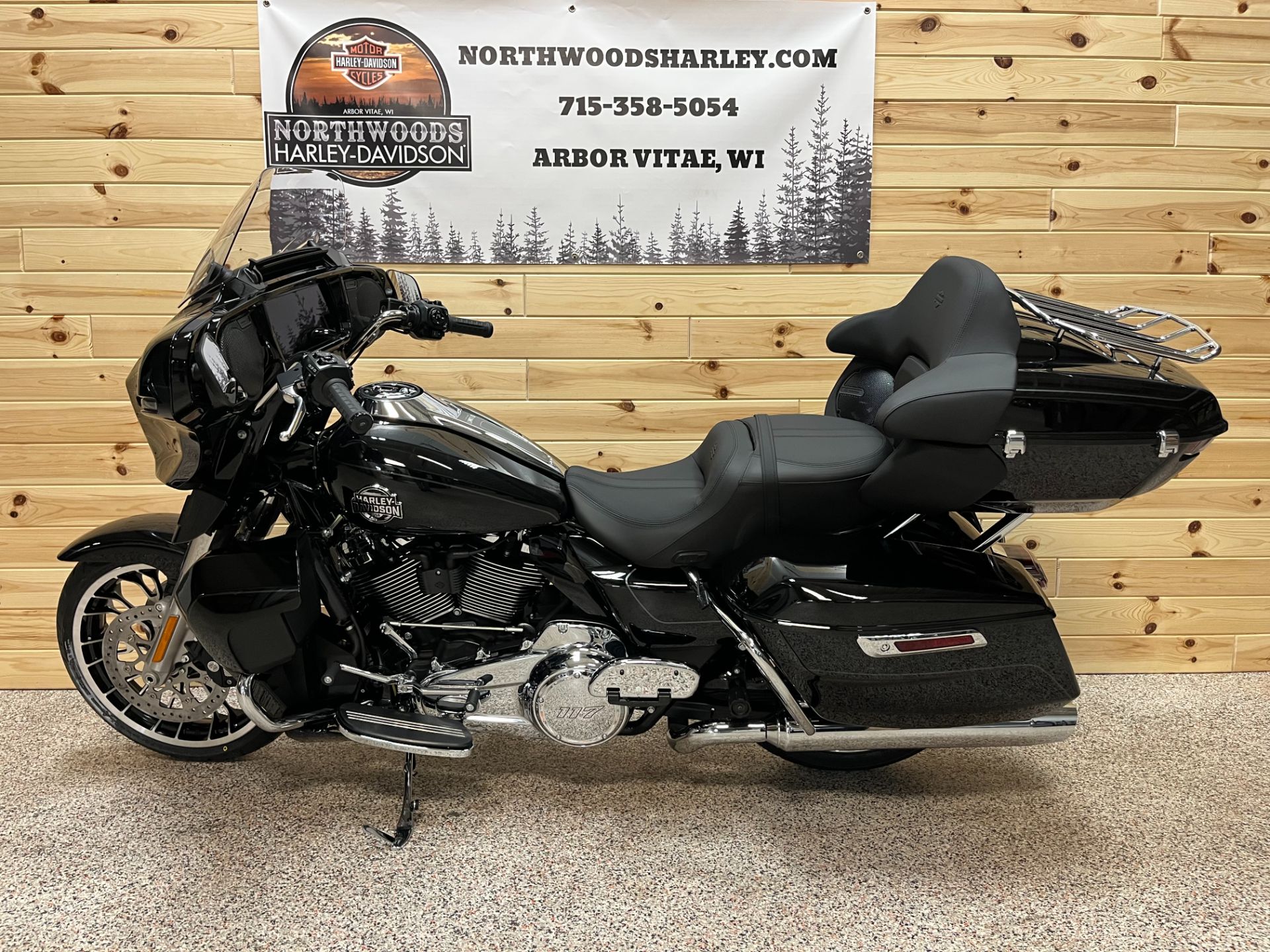 2026 Harley-Davidson Street Glide® Limited 5